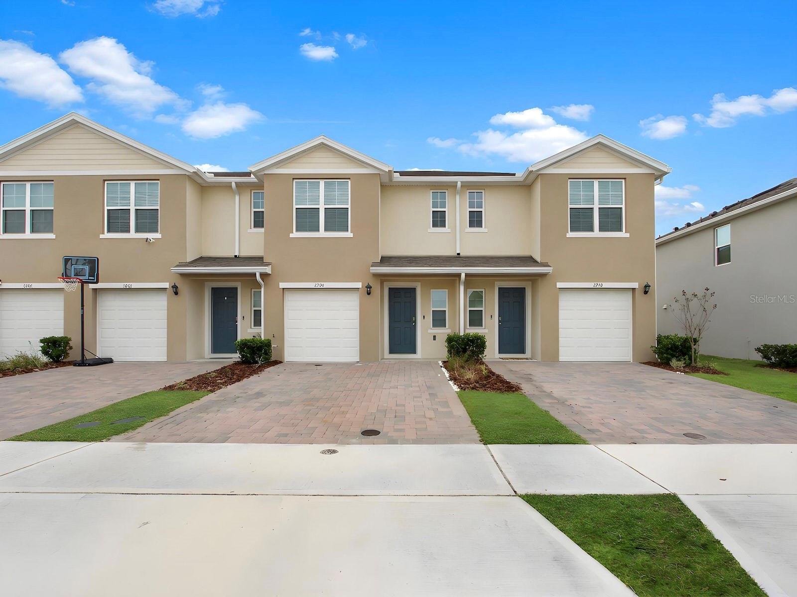 HARMONY WEST TWNHMS - Residential