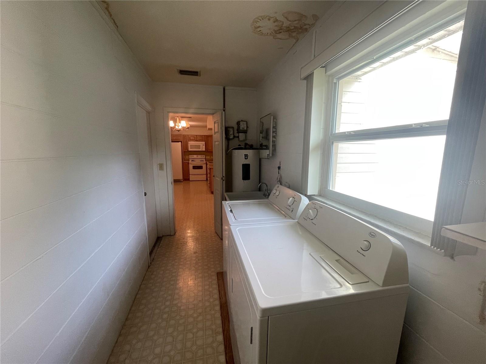 SPGS BATH & YACHT CLUB UNIT 03 - Residential