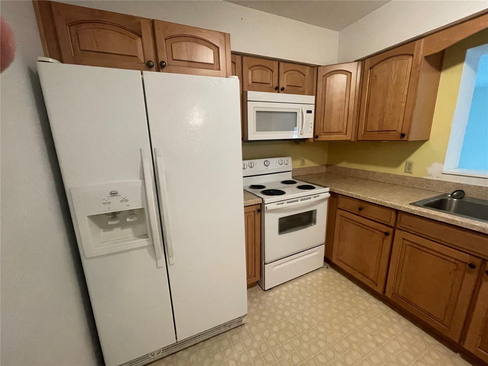 SPGS BATH & YACHT CLUB UNIT 03 - Residential