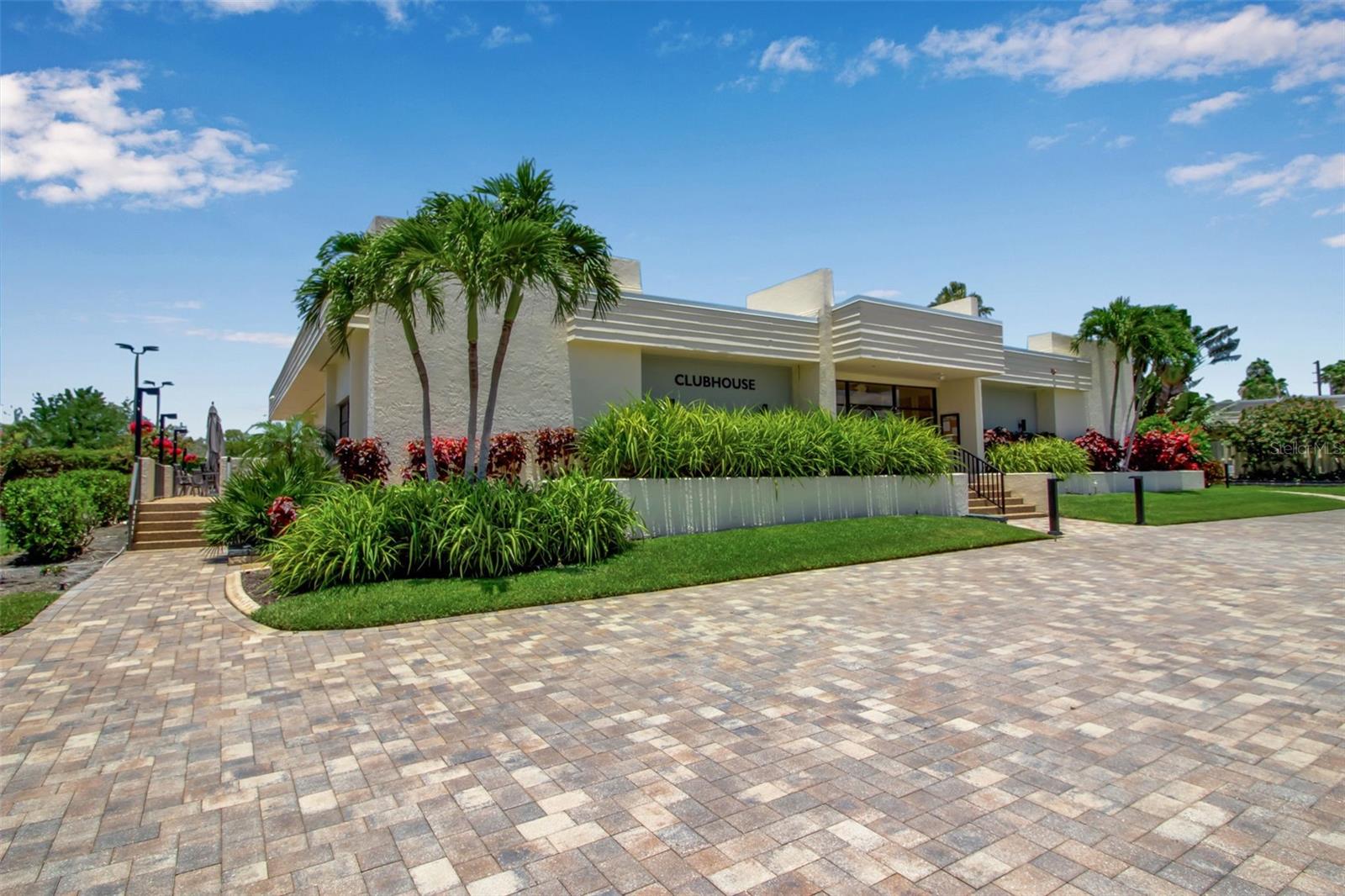 GULF & BAY CLUB PH 6 - Residential