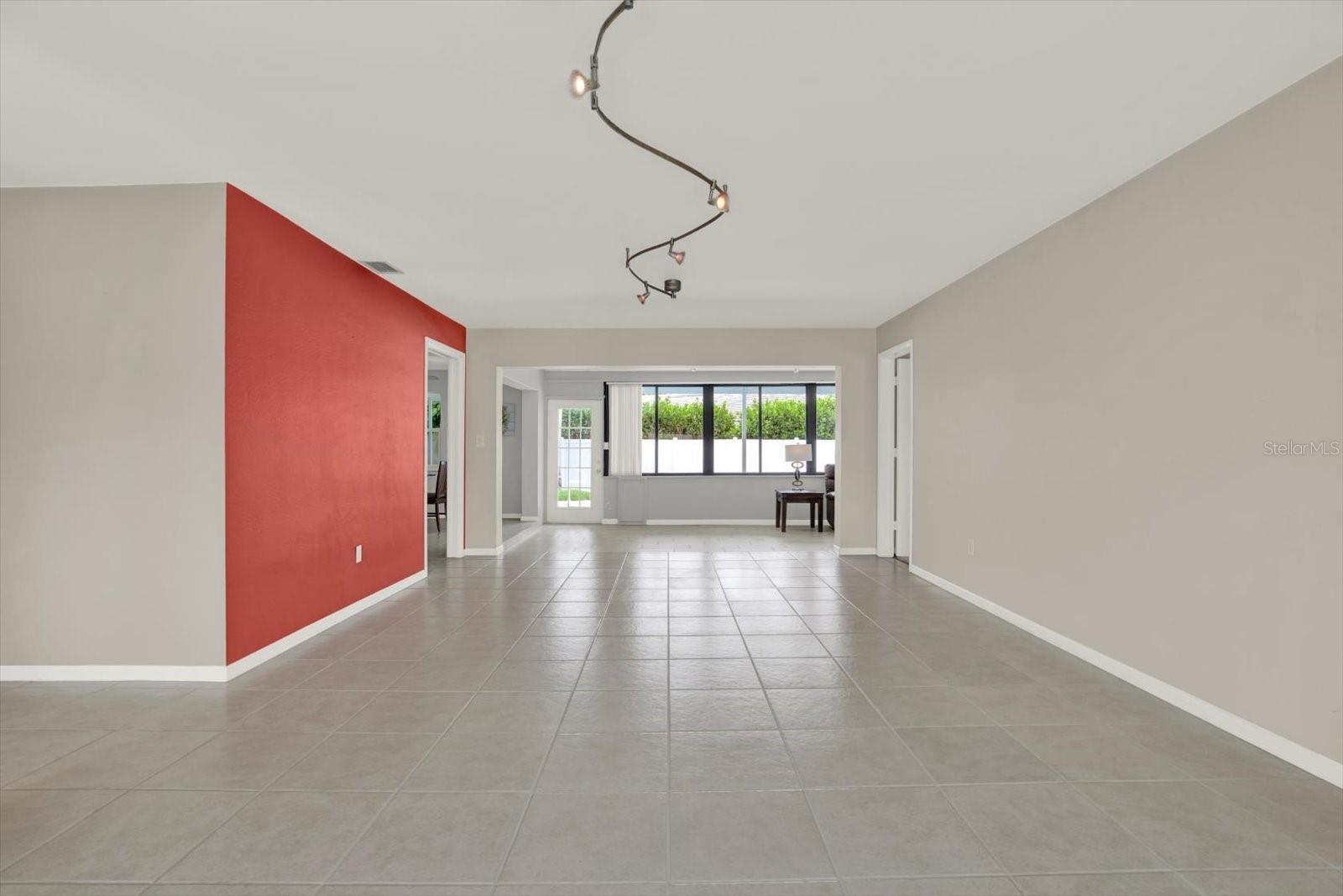IMPERIAL POINT - Residential