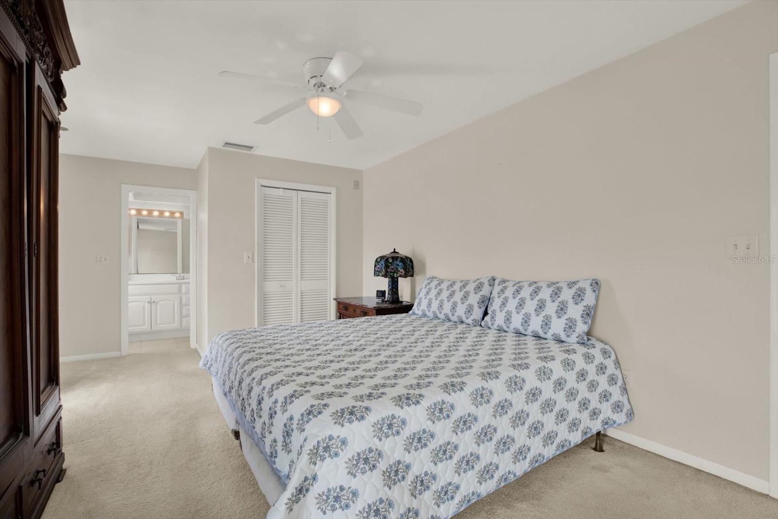 IMPERIAL POINT - Residential