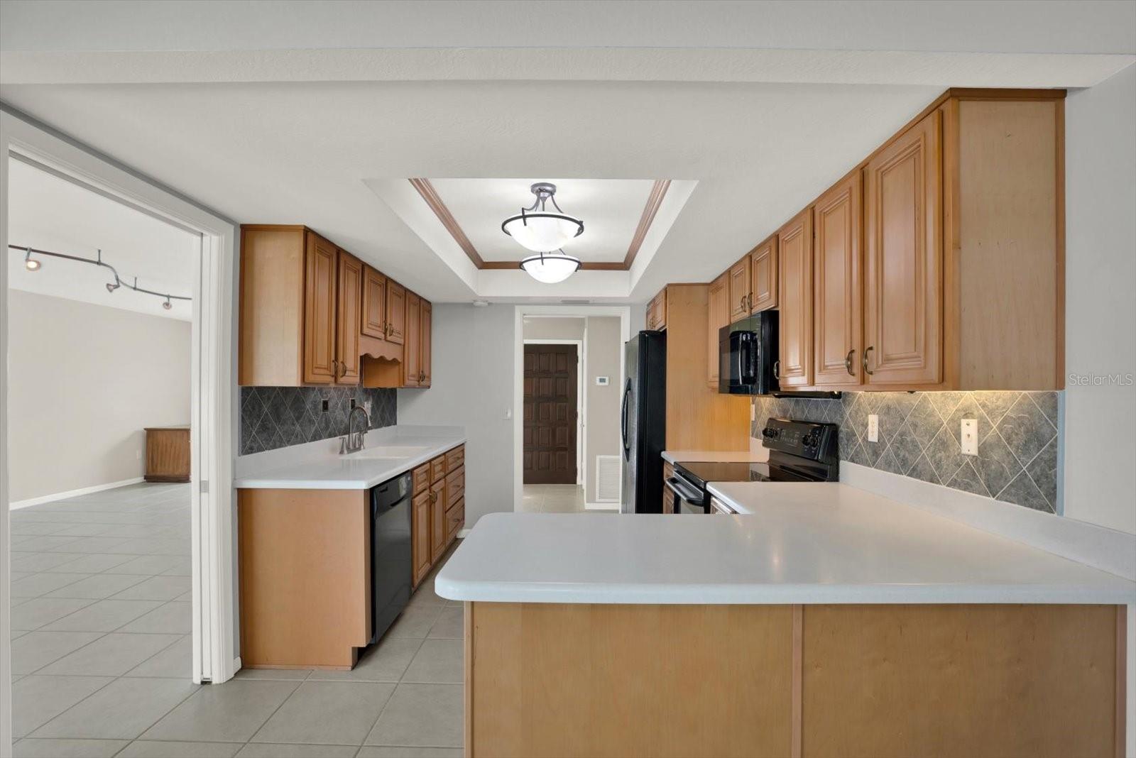 IMPERIAL POINT - Residential