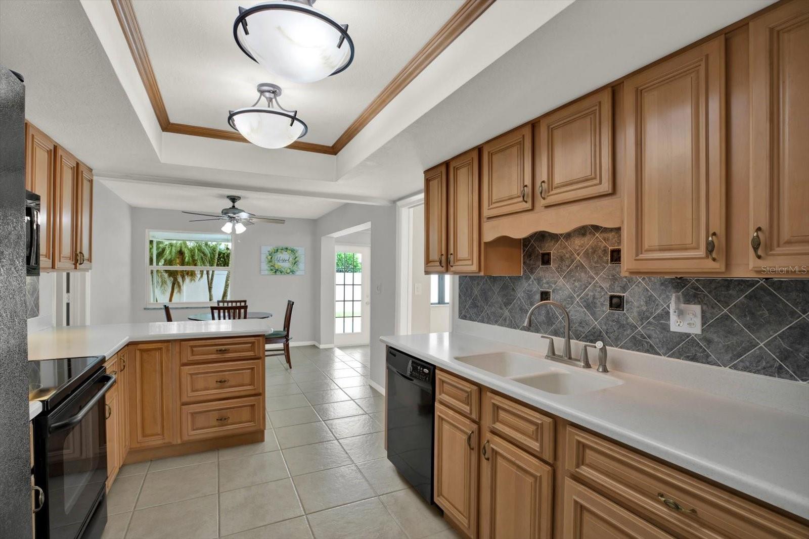IMPERIAL POINT - Residential