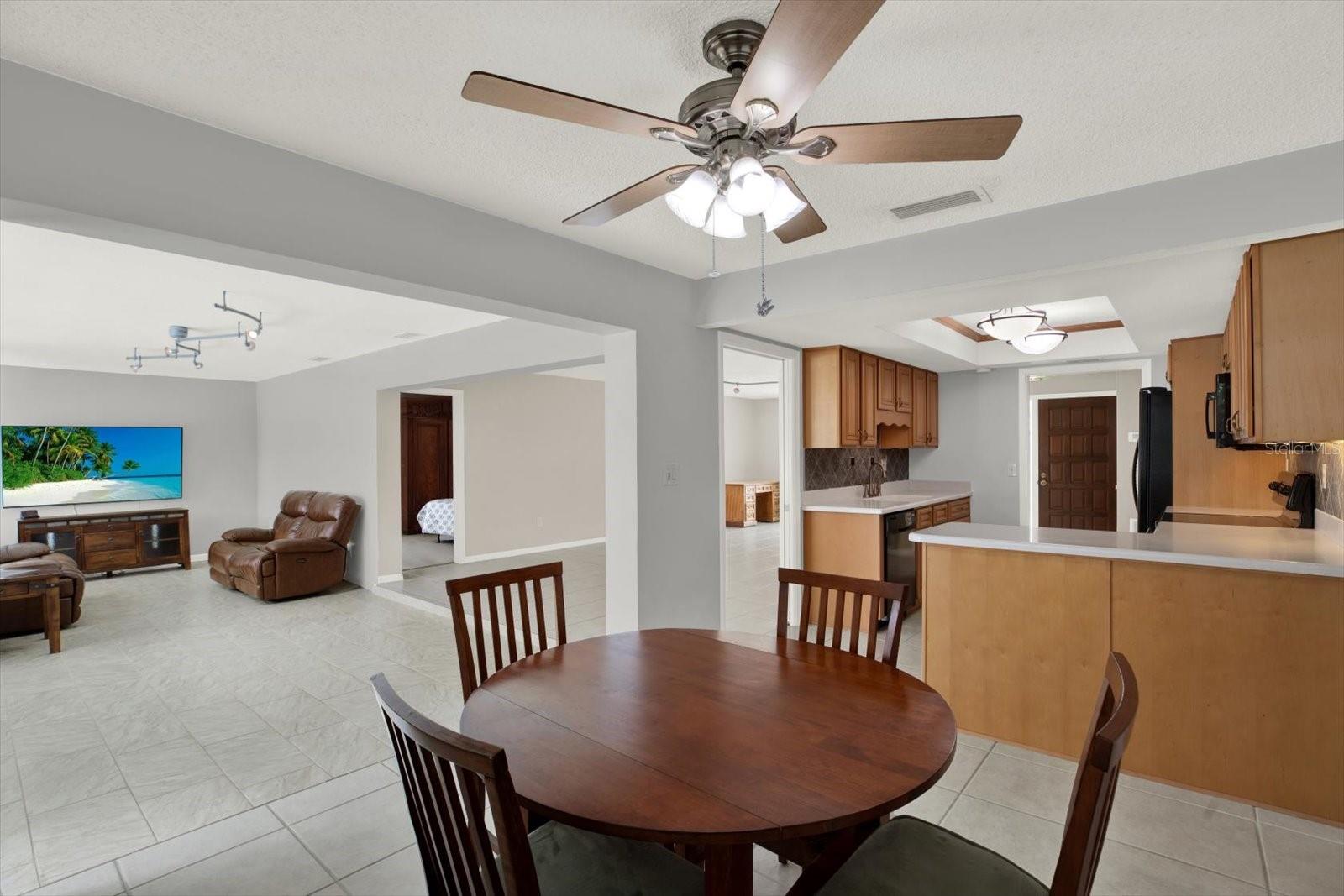 IMPERIAL POINT - Residential