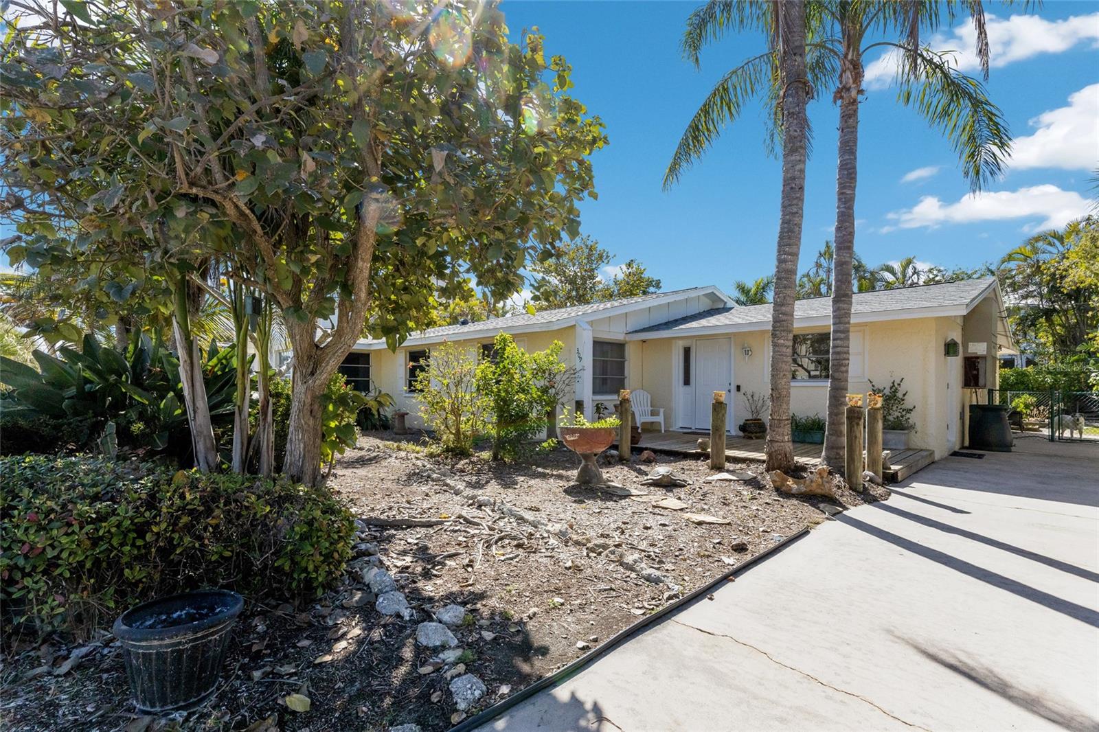 HOLMES BEACH 13TH UNIT - Residential
