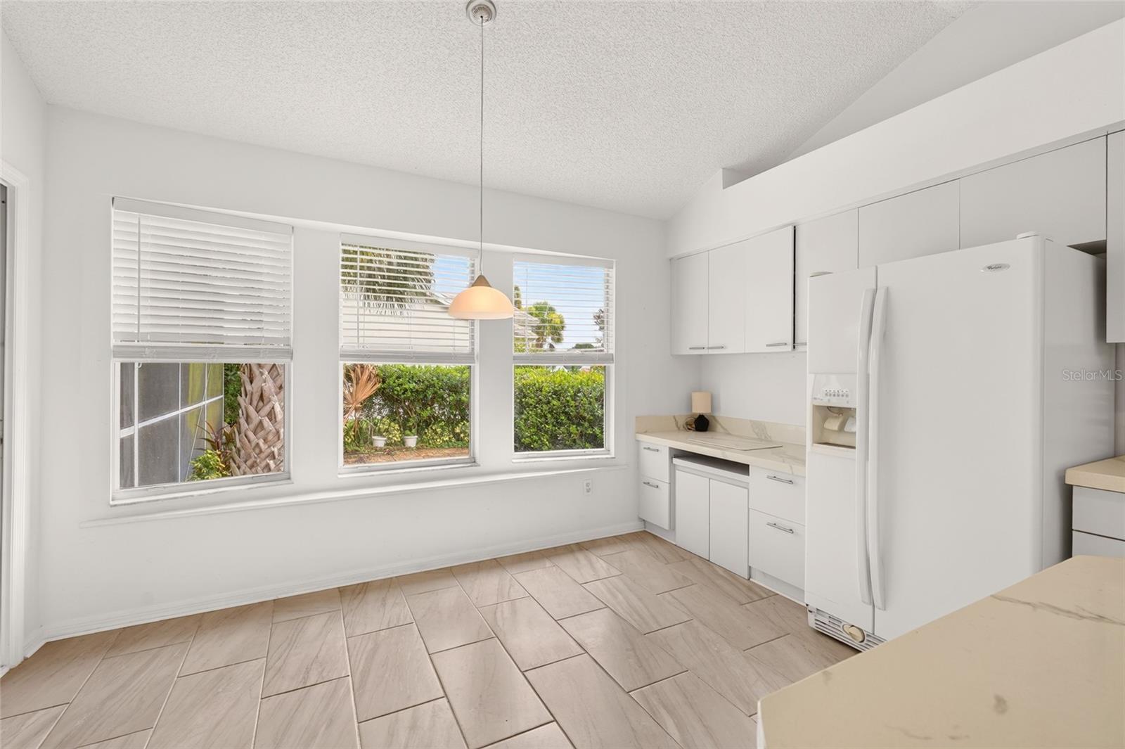 LADY LAKE ORANGE BLOSSOM GARDENS UNIT 18 - Residential