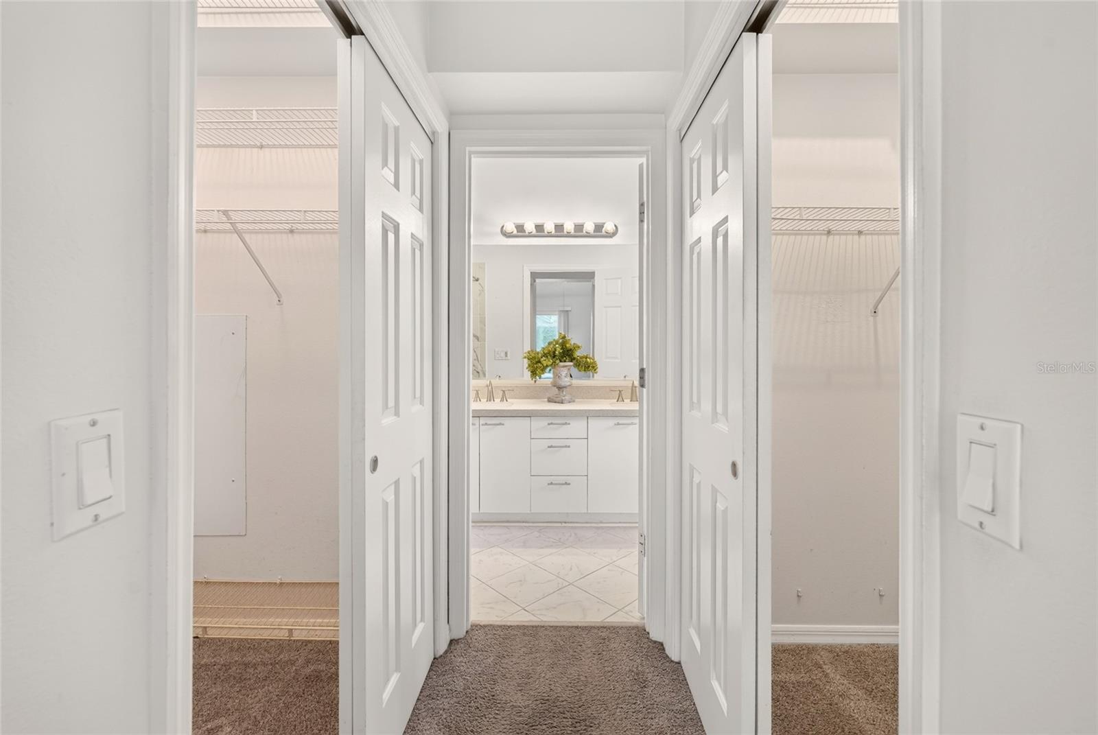 LADY LAKE ORANGE BLOSSOM GARDENS UNIT 18 - Residential