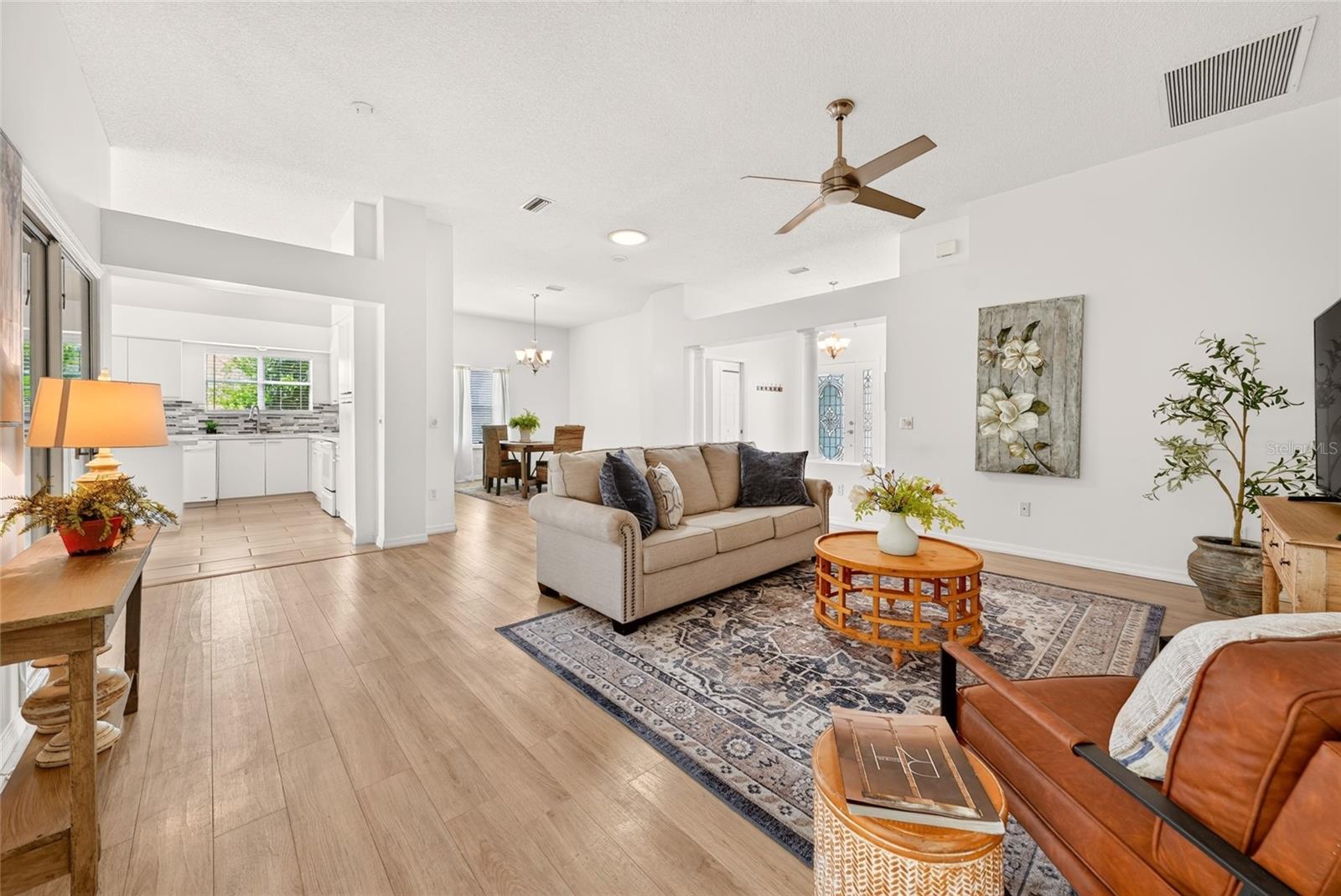 LADY LAKE ORANGE BLOSSOM GARDENS UNIT 18 - Residential