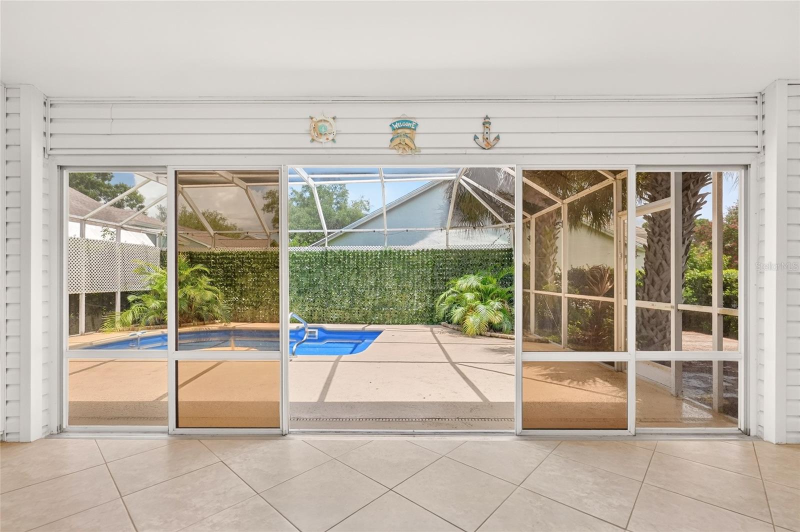 LADY LAKE ORANGE BLOSSOM GARDENS UNIT 18 - Residential