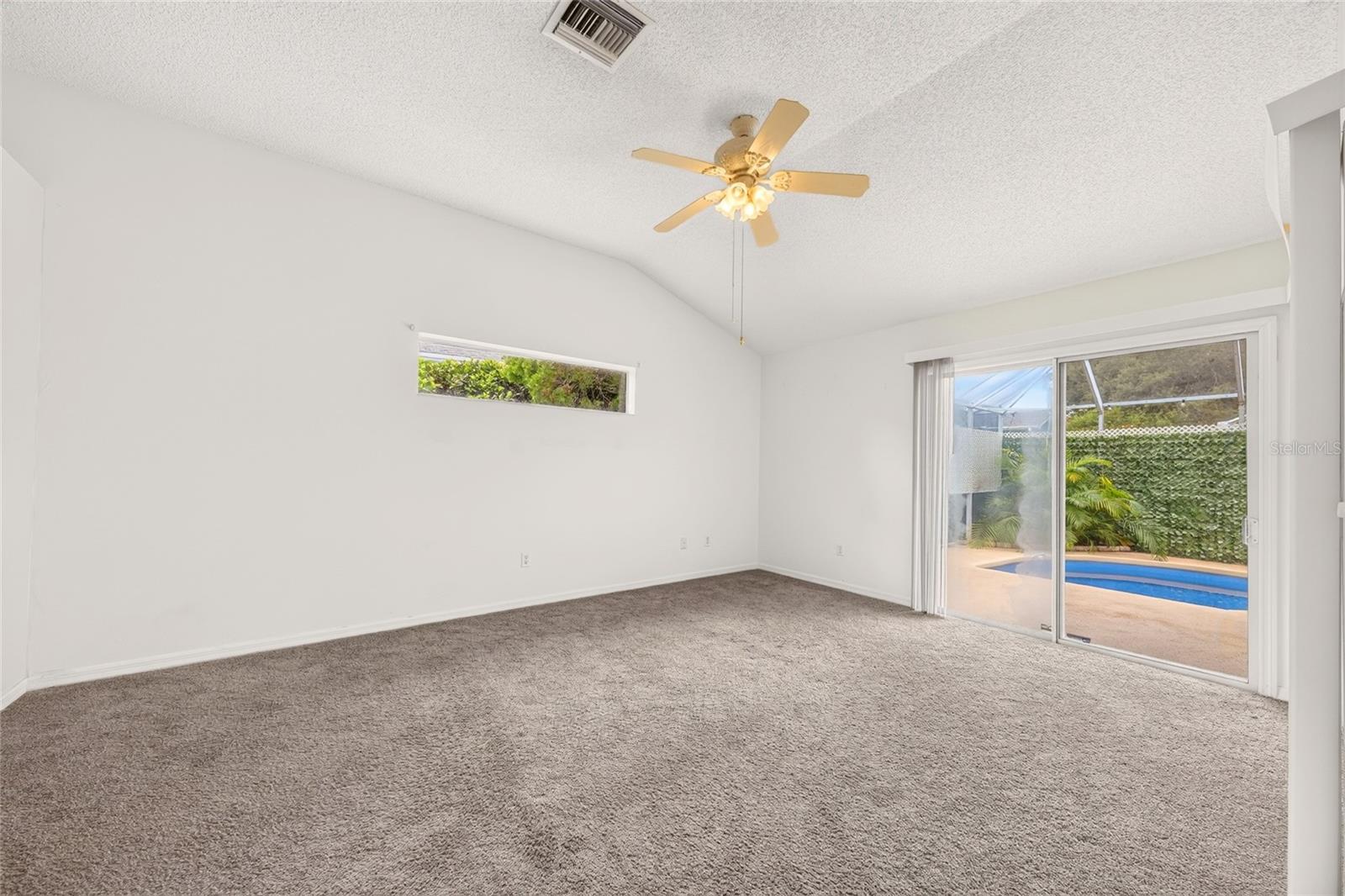 LADY LAKE ORANGE BLOSSOM GARDENS UNIT 18 - Residential