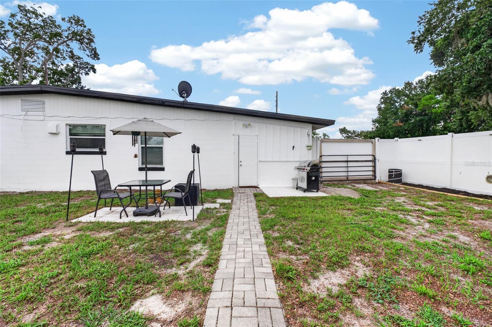 ENGELWOOD PARK - Residential
