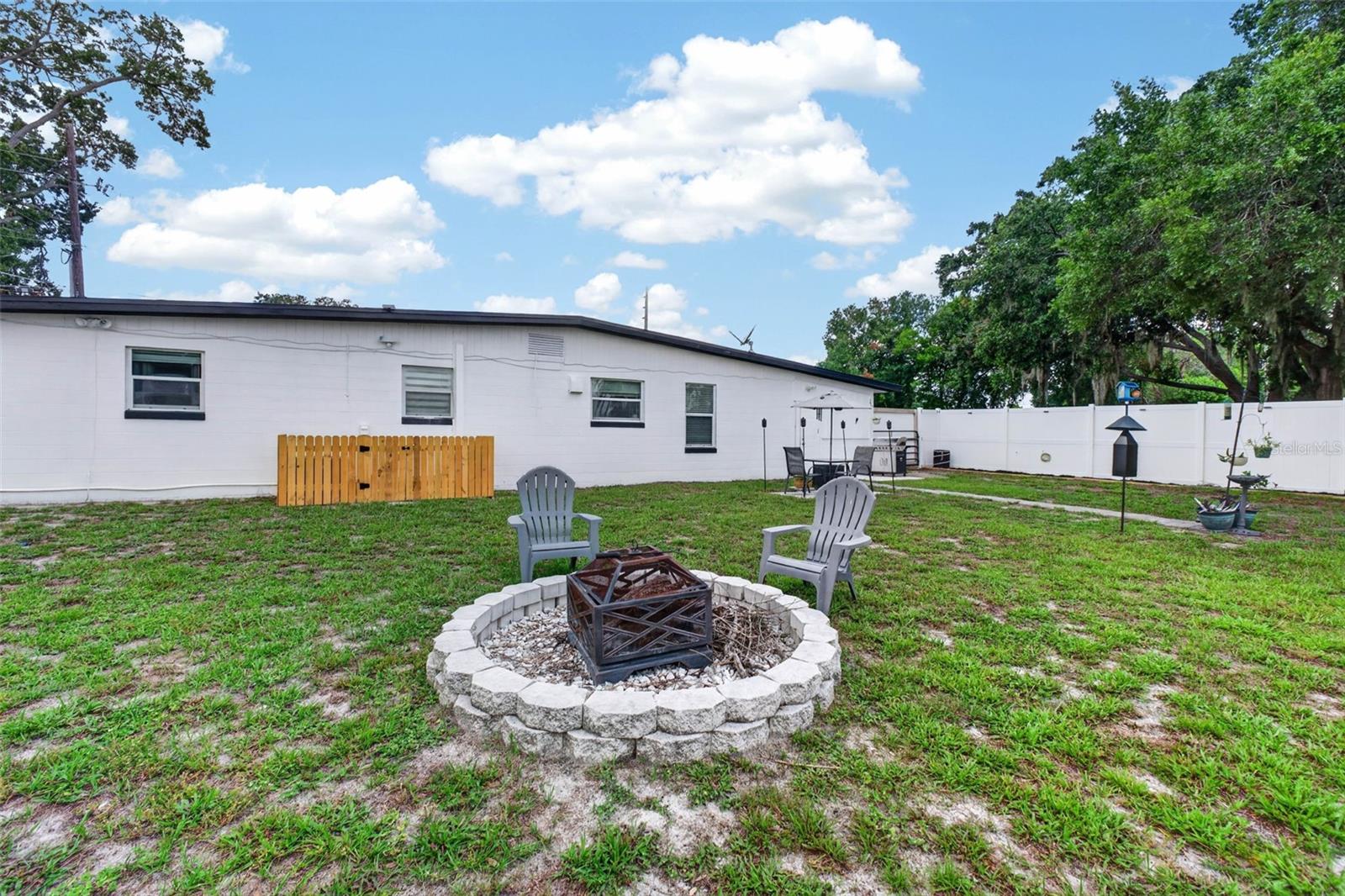 ENGELWOOD PARK - Residential