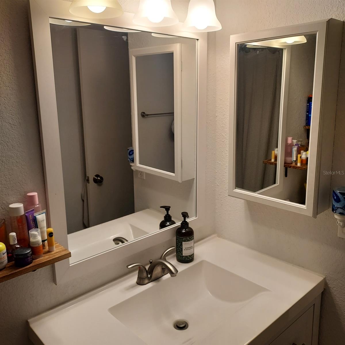 RAINTREE MANOR HOMES CONDOMINI - Residential