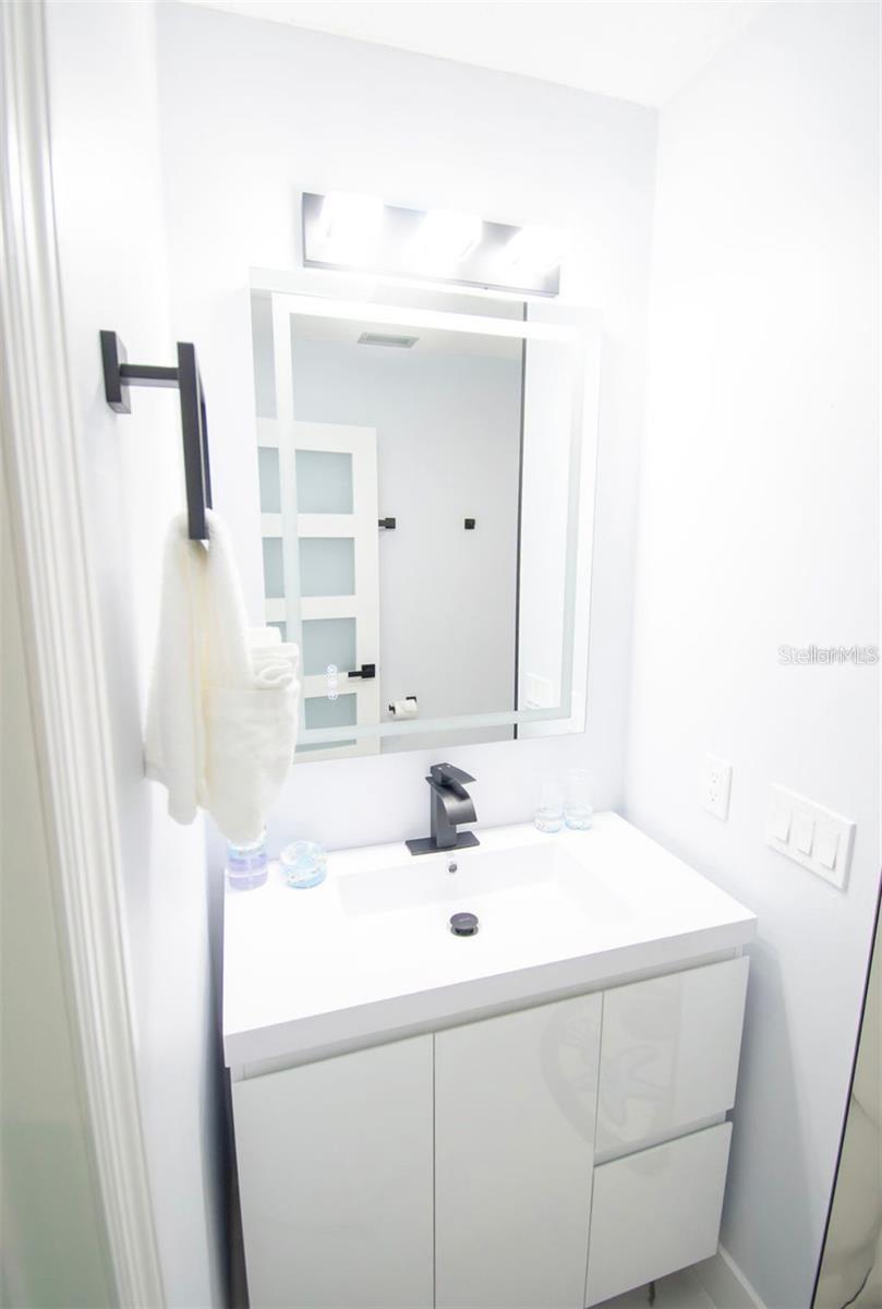 FAIRWAY UNIT 06 - Residential Lease