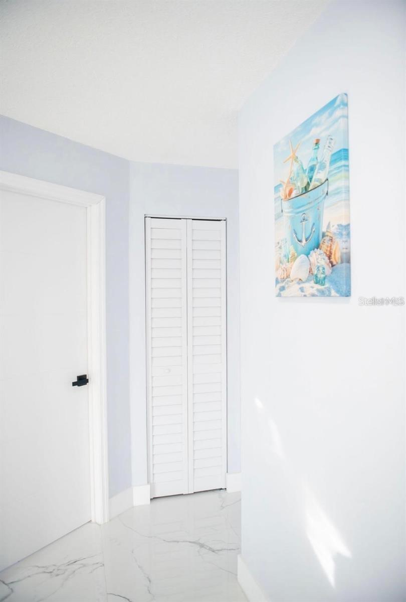 FAIRWAY UNIT 06 - Residential Lease