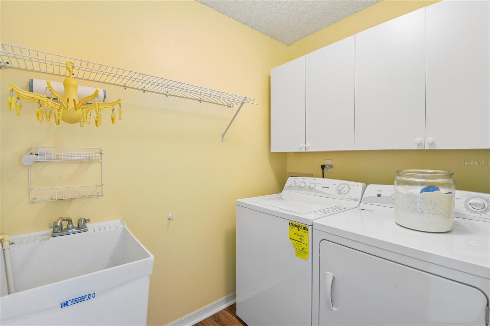 SUN CITY CENTER UNIT 277 PH - Residential
