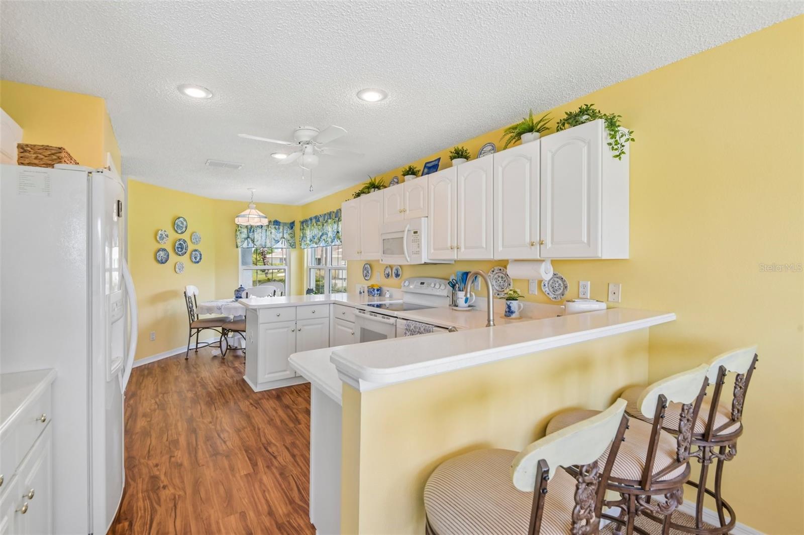 SUN CITY CENTER UNIT 277 PH - Residential