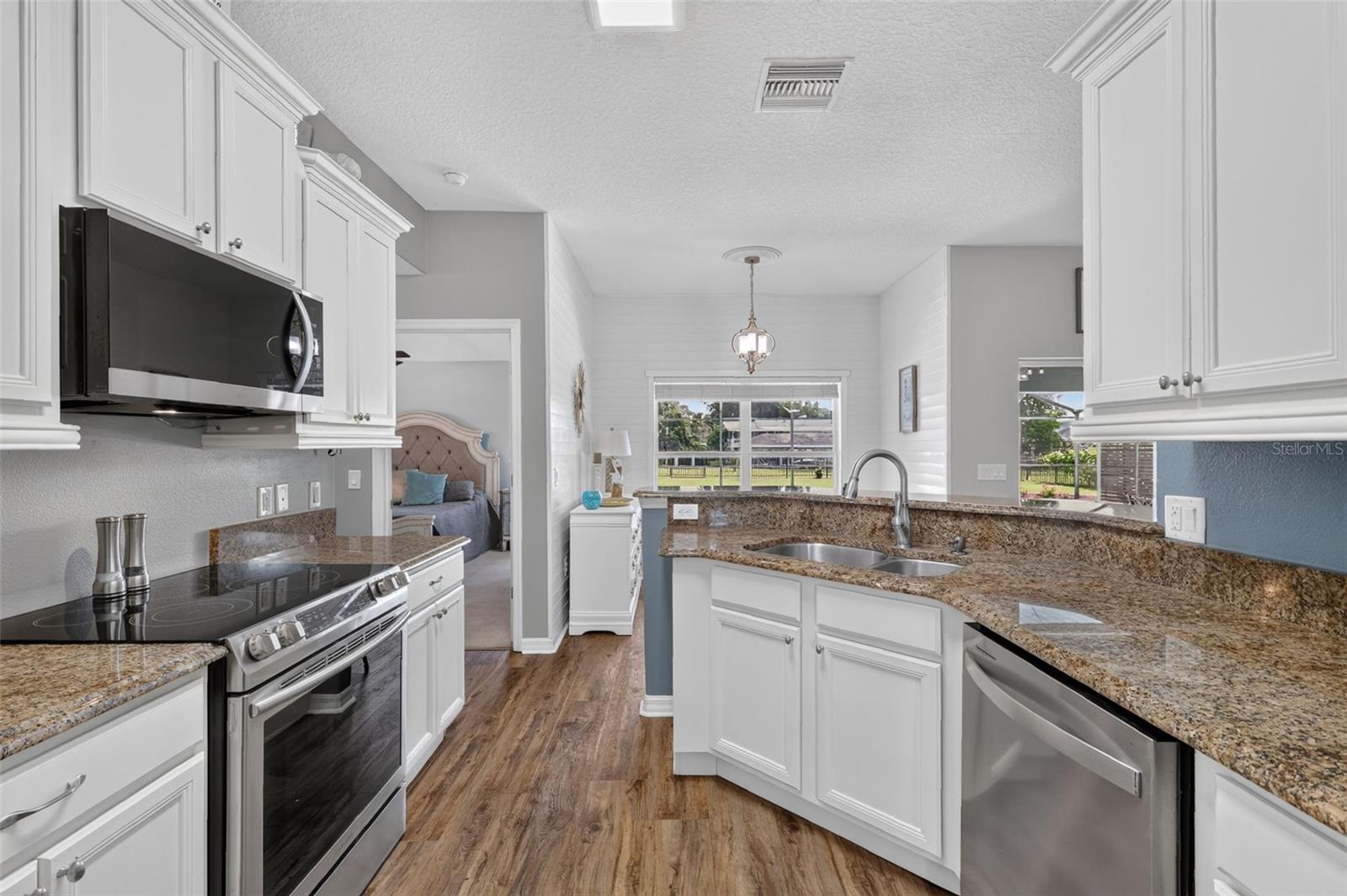 EAGLES POINT SUB - Residential