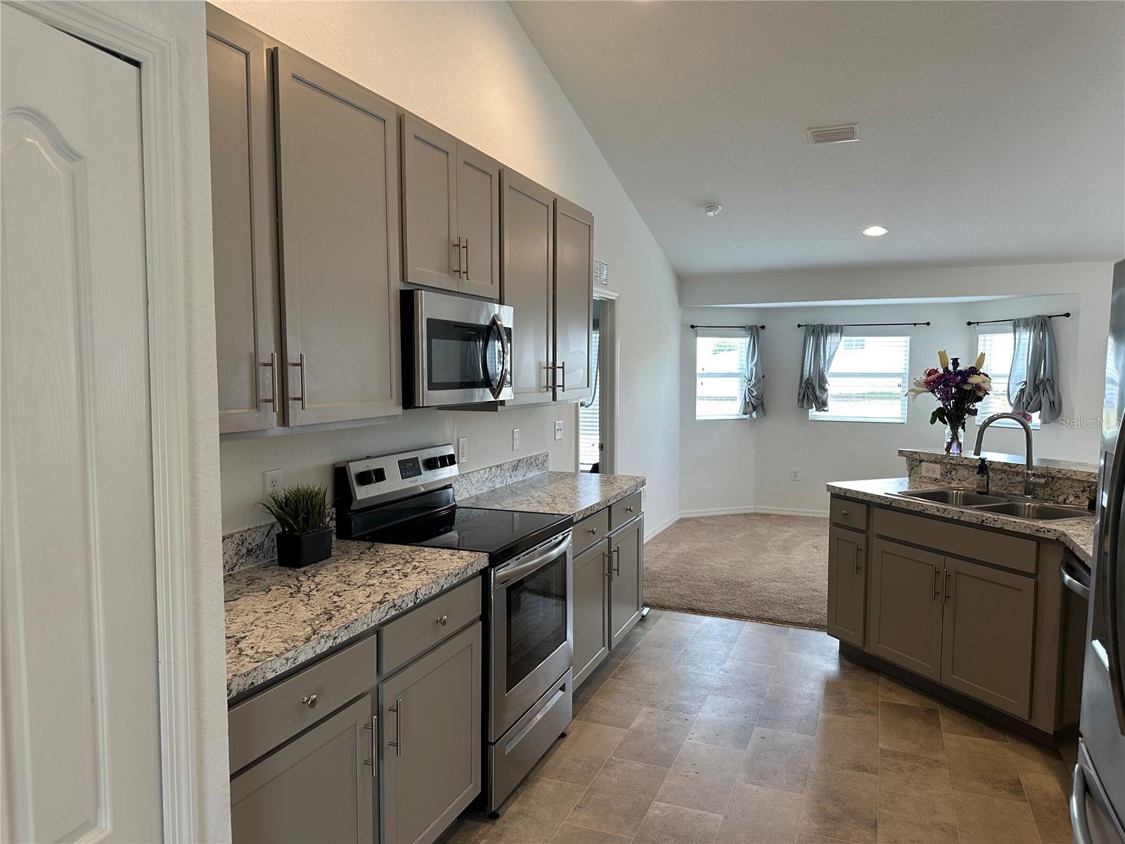 CALOOSA RDG - Residential