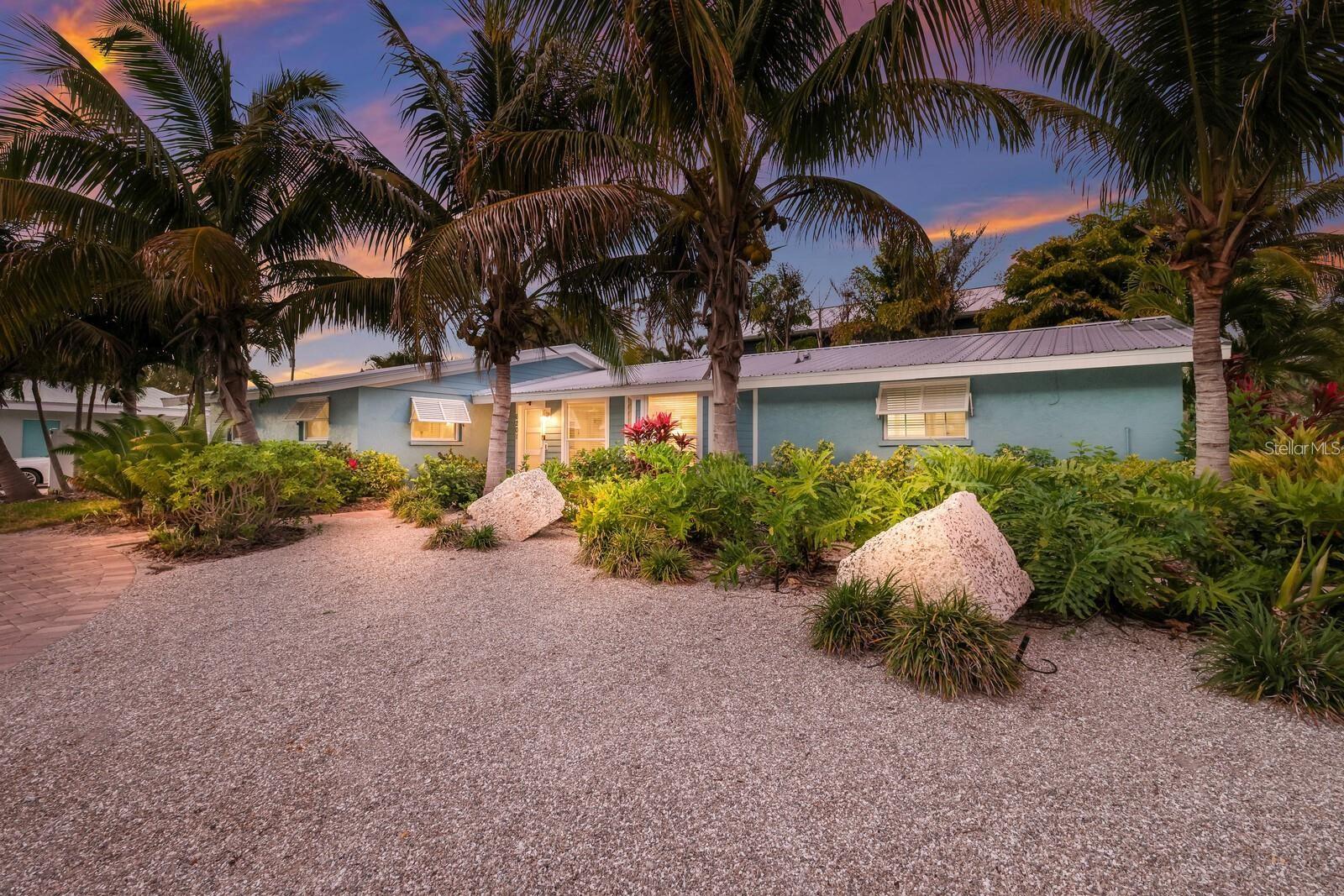 HOLMES BEACH 17TH UNIT - Residential