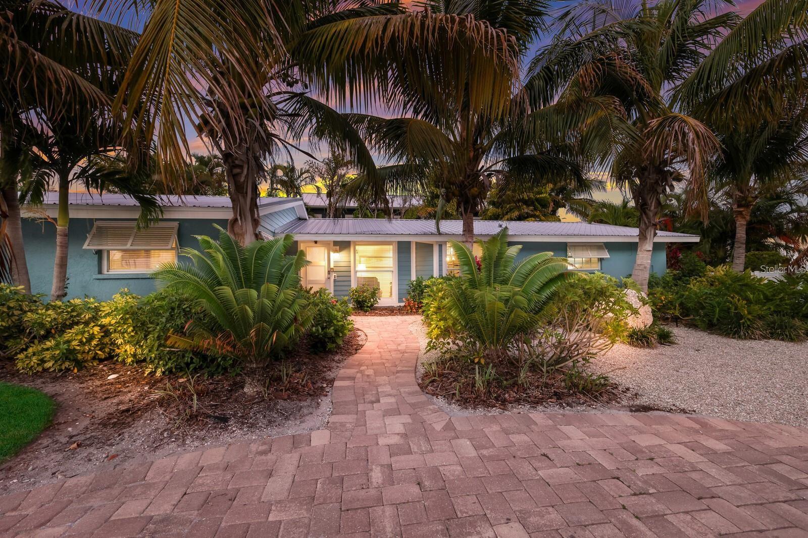 HOLMES BEACH 17TH UNIT - Residential