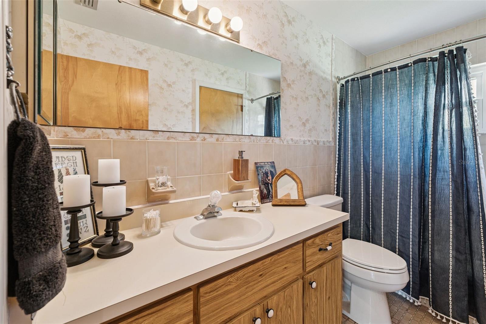 INDIAN LAKE ESTATES - Residential