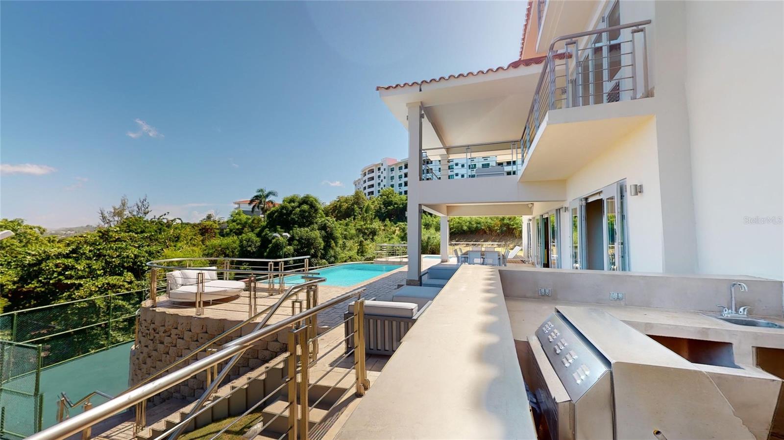 LAS VISTAS DE RIO MAR - Residential