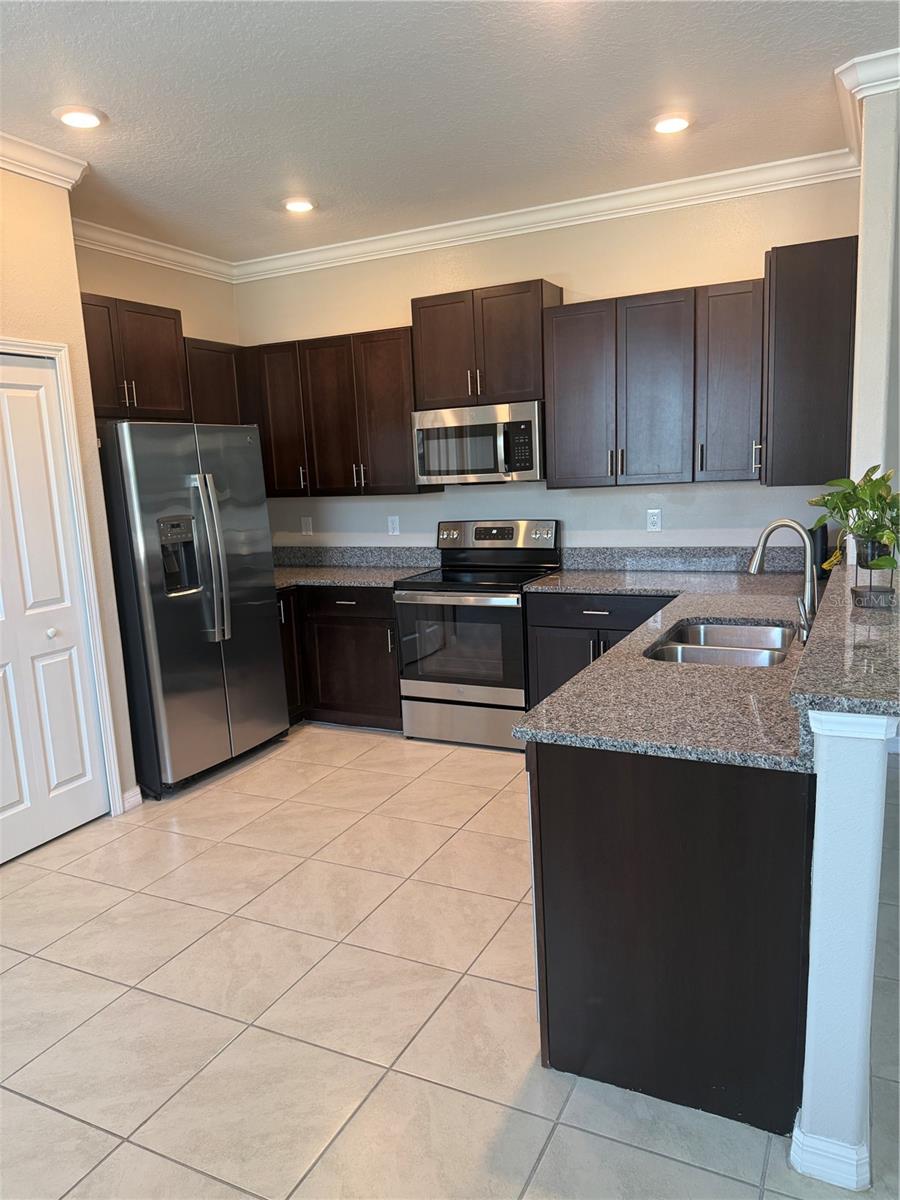 TOWNES/CYPRESS RANCH - Residential