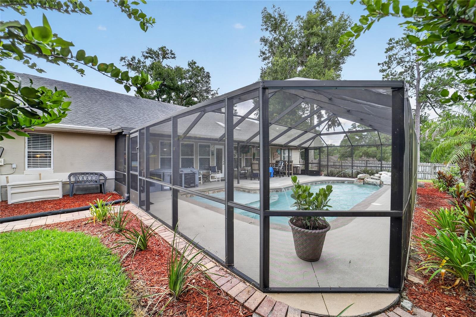 WINDEMERE GLEN ESTATE - Residential