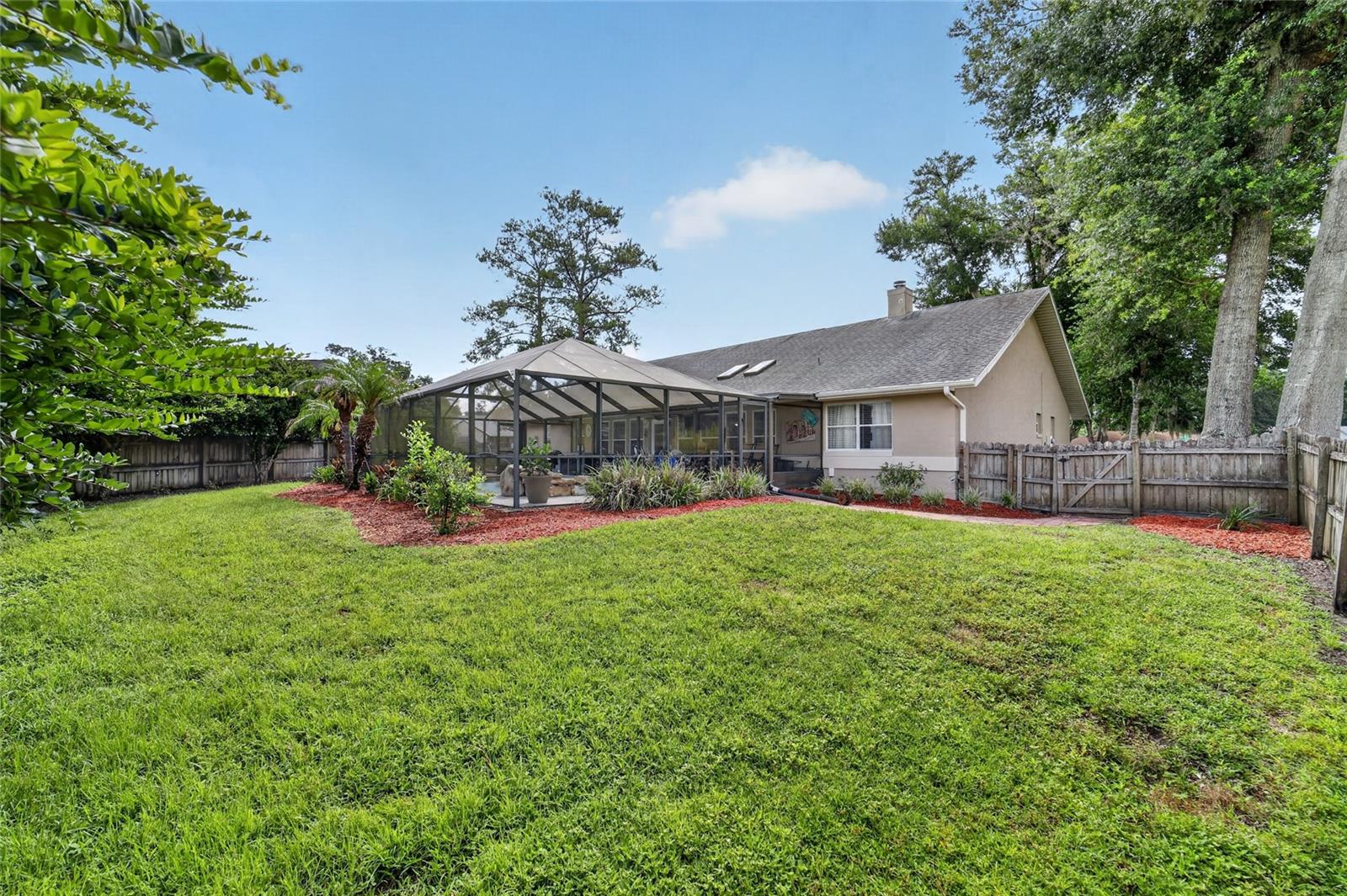 WINDEMERE GLEN ESTATE - Residential