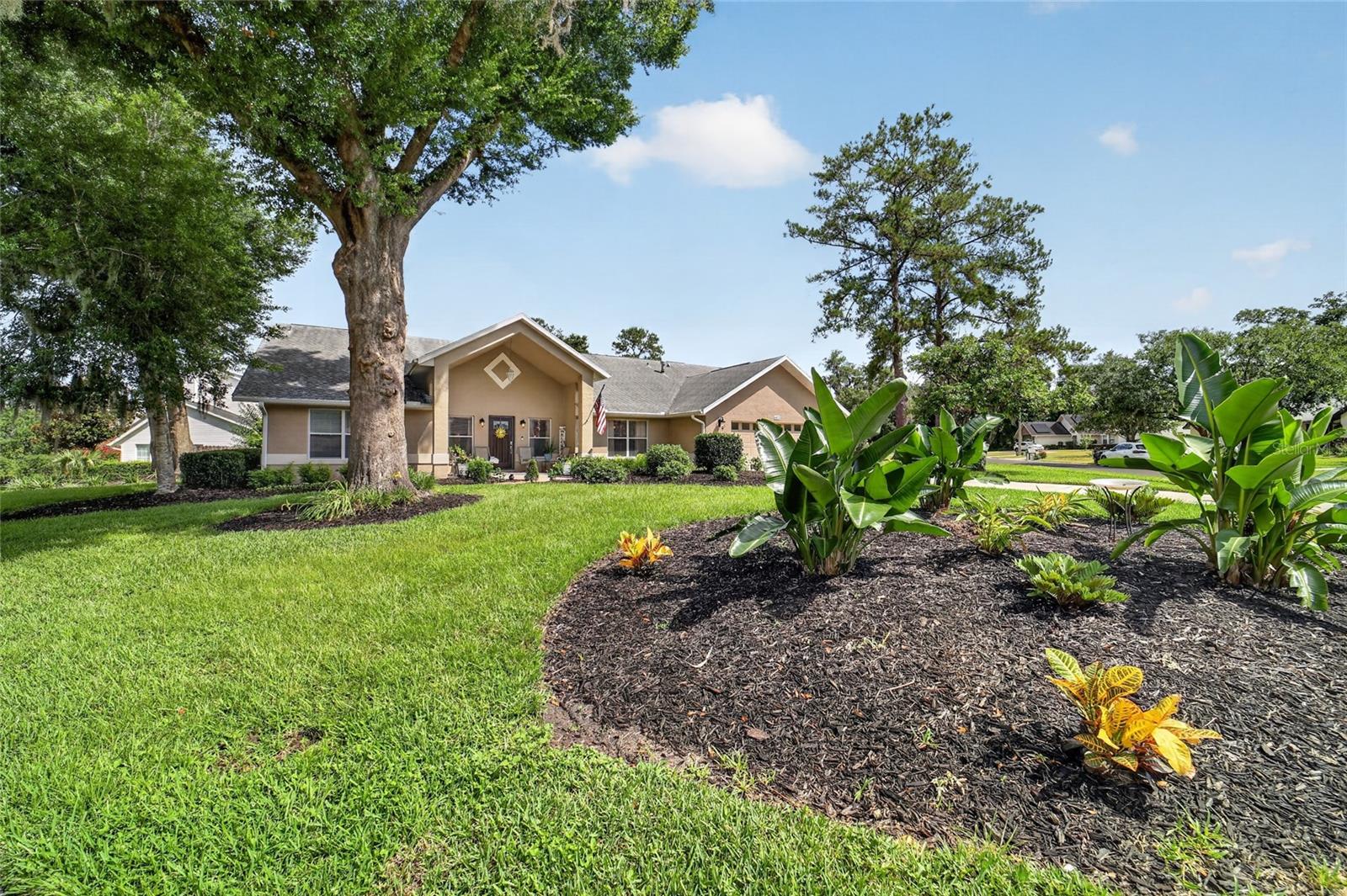 WINDEMERE GLEN ESTATE - Residential