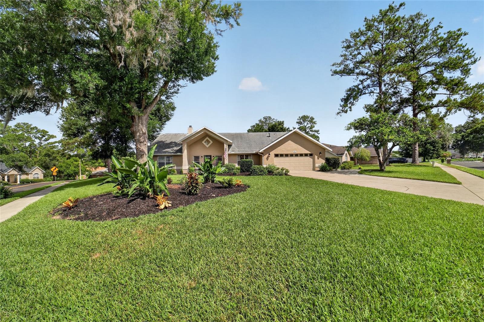 WINDEMERE GLEN ESTATE - Residential