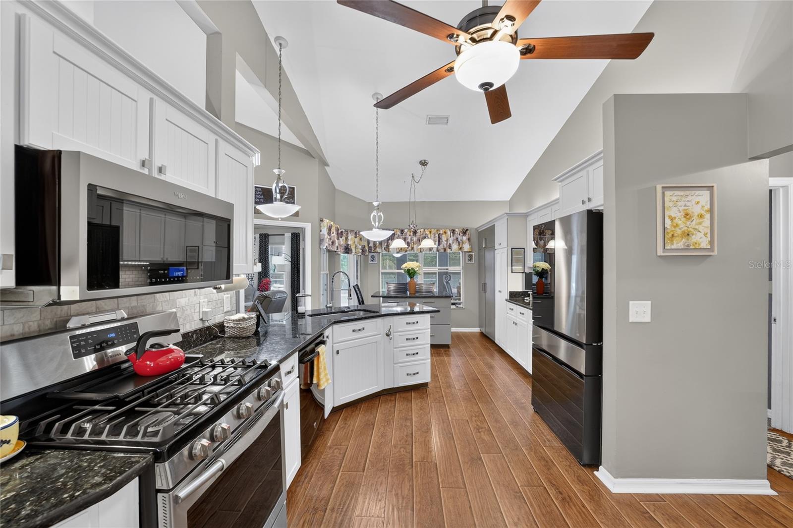 WINDEMERE GLEN ESTATE - Residential