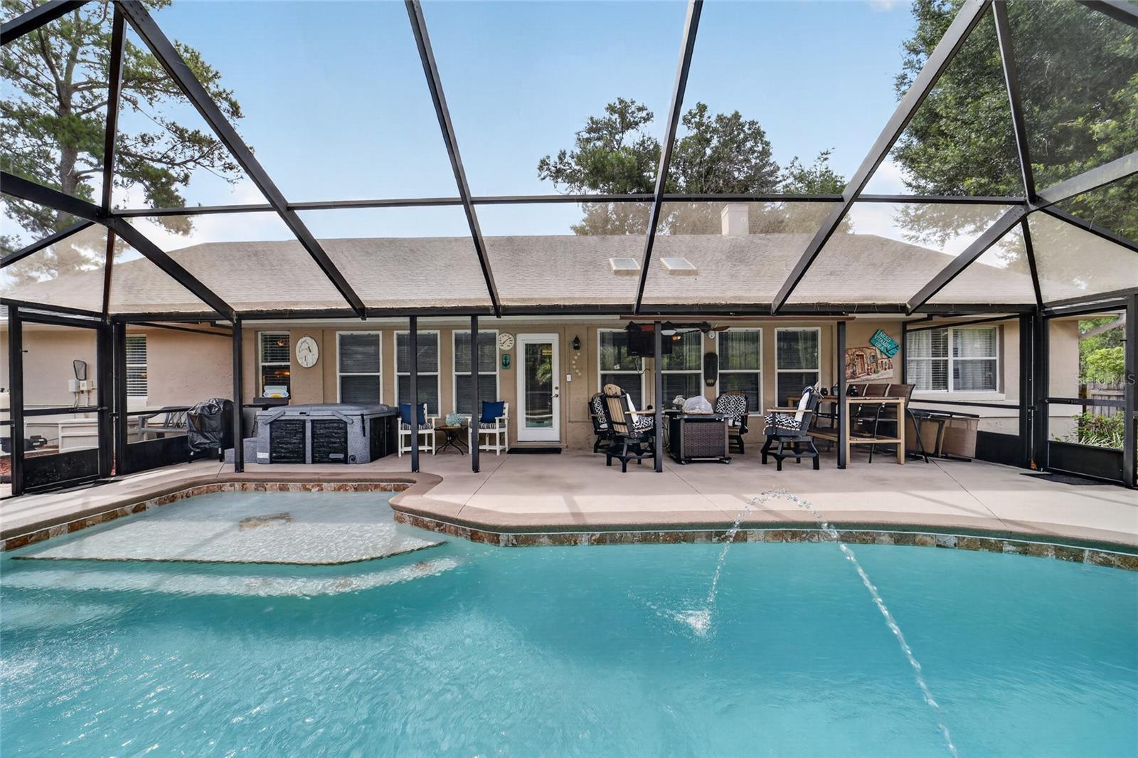 WINDEMERE GLEN ESTATE - Residential