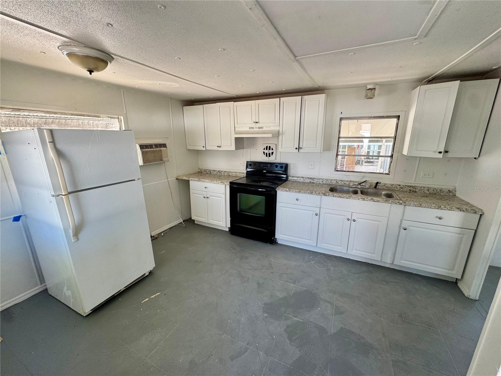 ZEPHYRHILLS COLONY CO - Residential