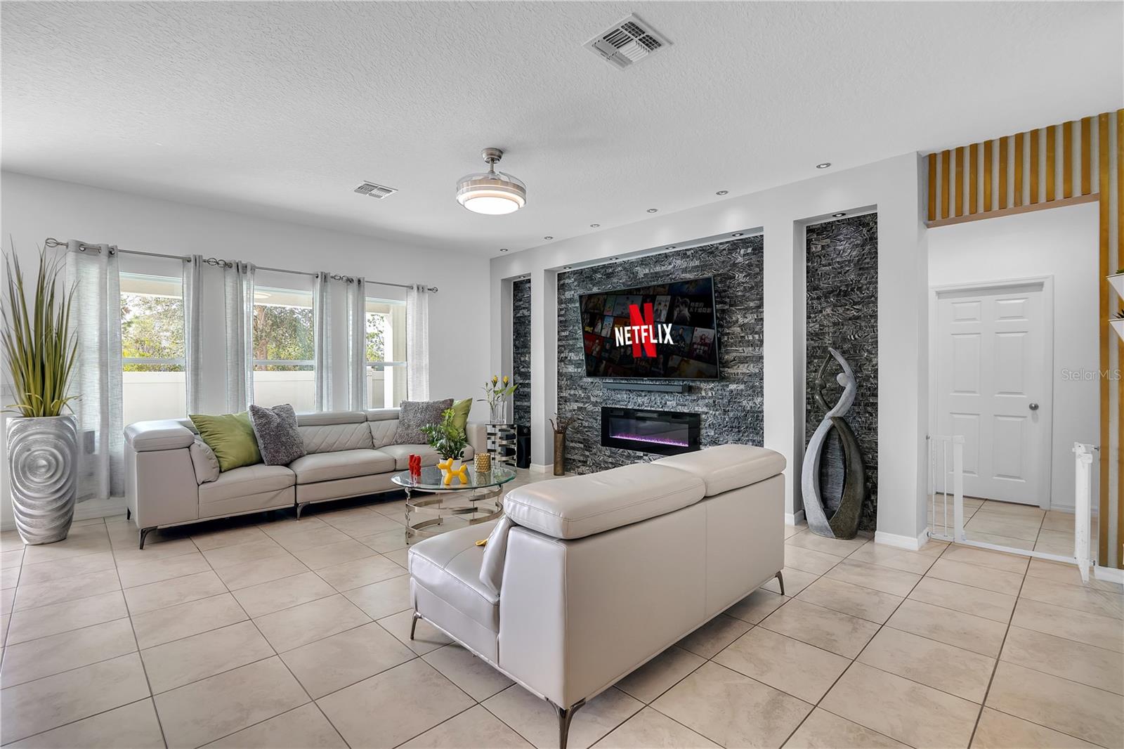 LAKE PRESERVE PH 1 - Residential