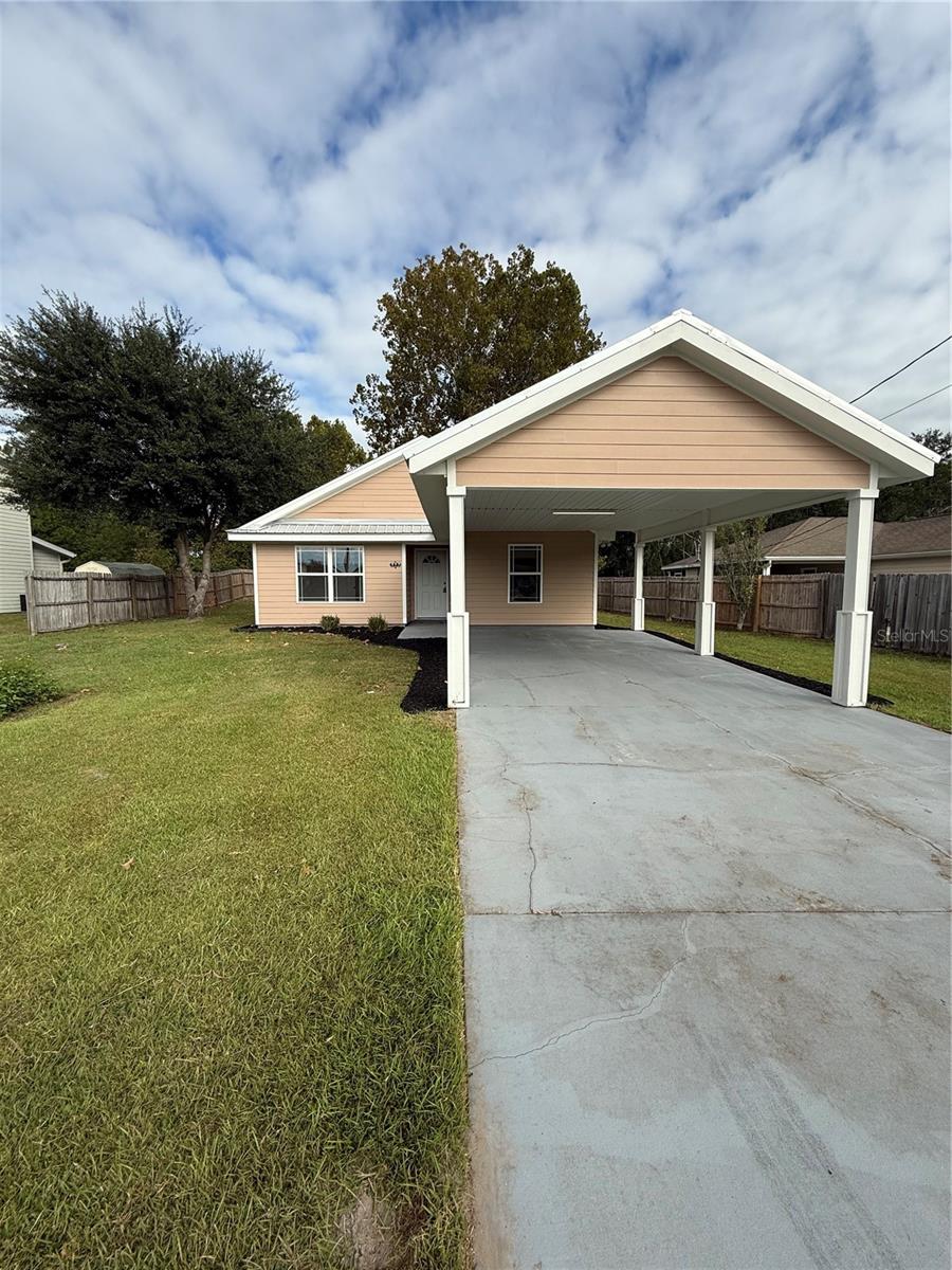 TRIANGLE PARK - Residential