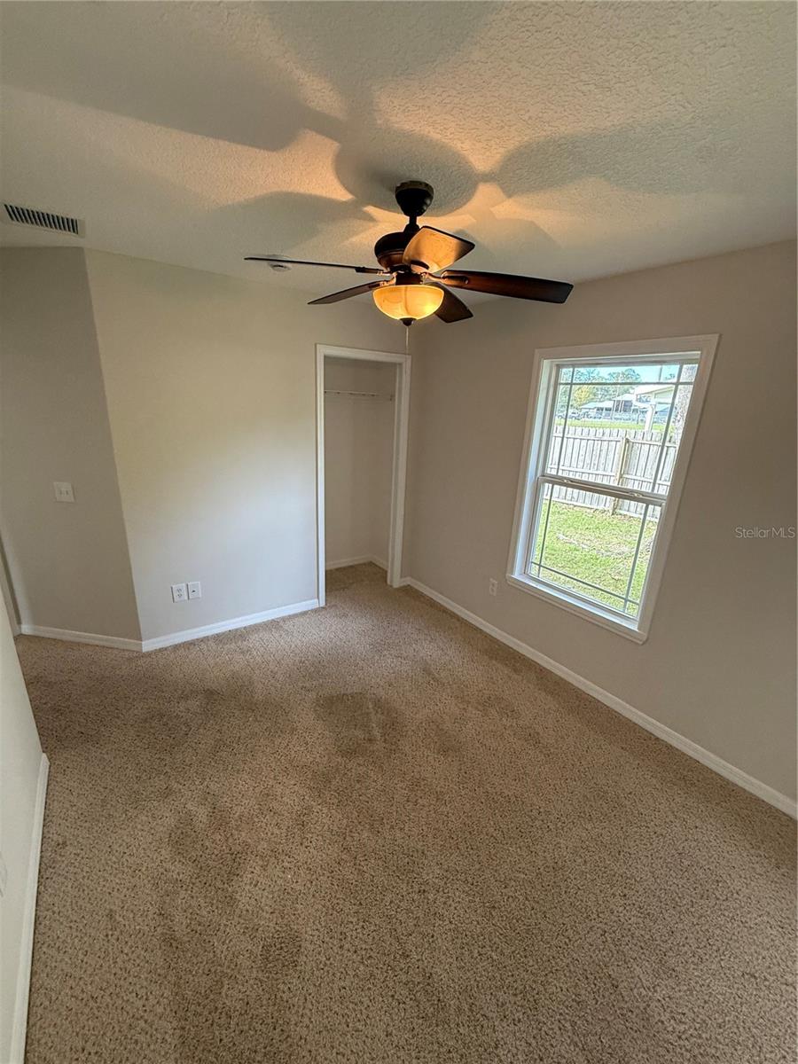 TRIANGLE PARK - Residential