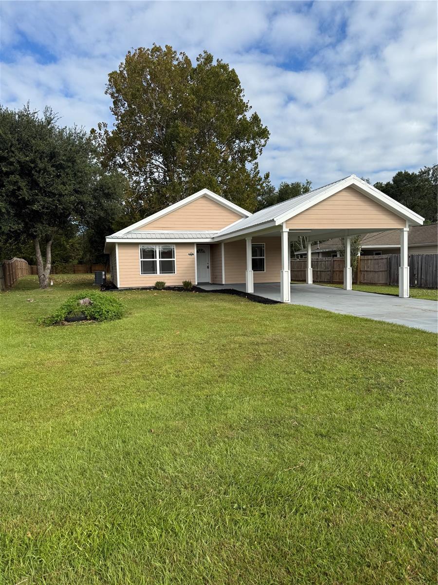 TRIANGLE PARK - Residential