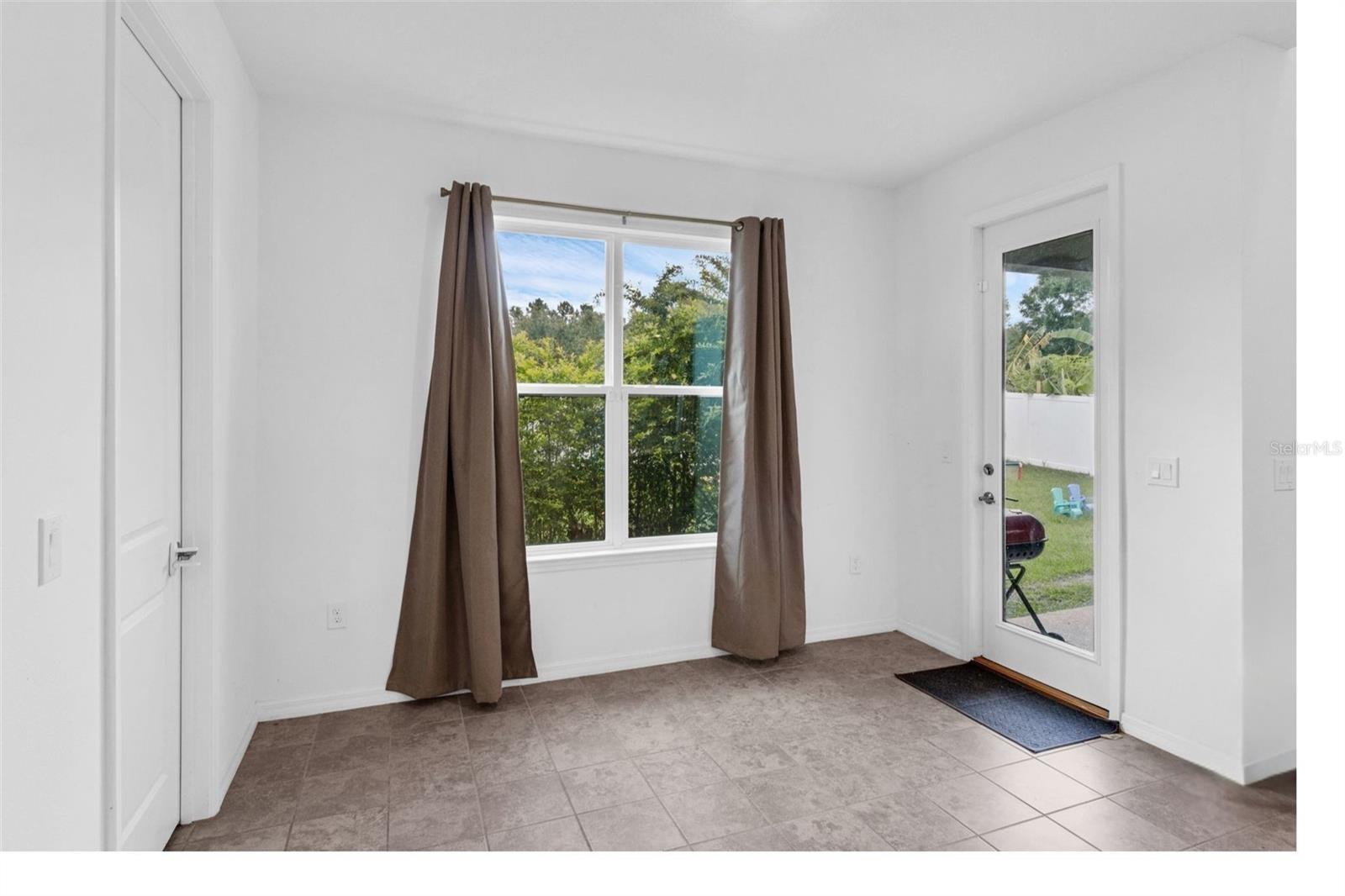 BELLALAGO PH B-2 - Residential