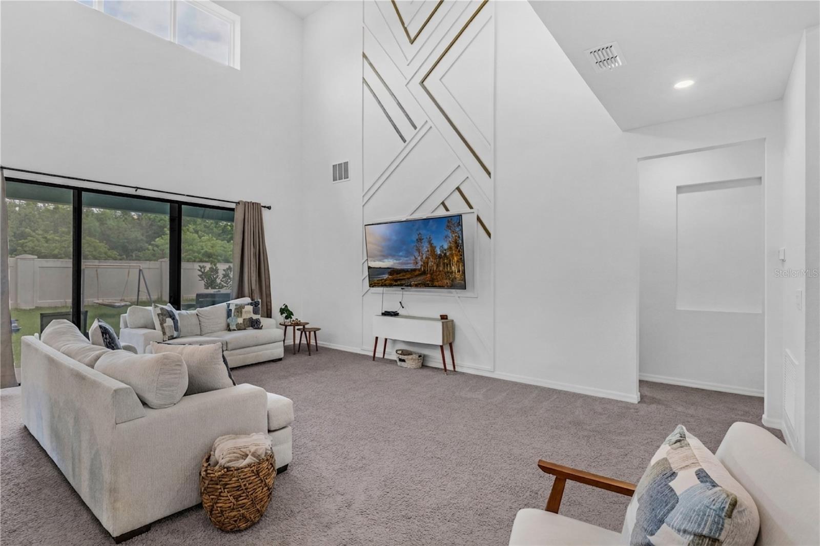 BELLALAGO PH B-2 - Residential