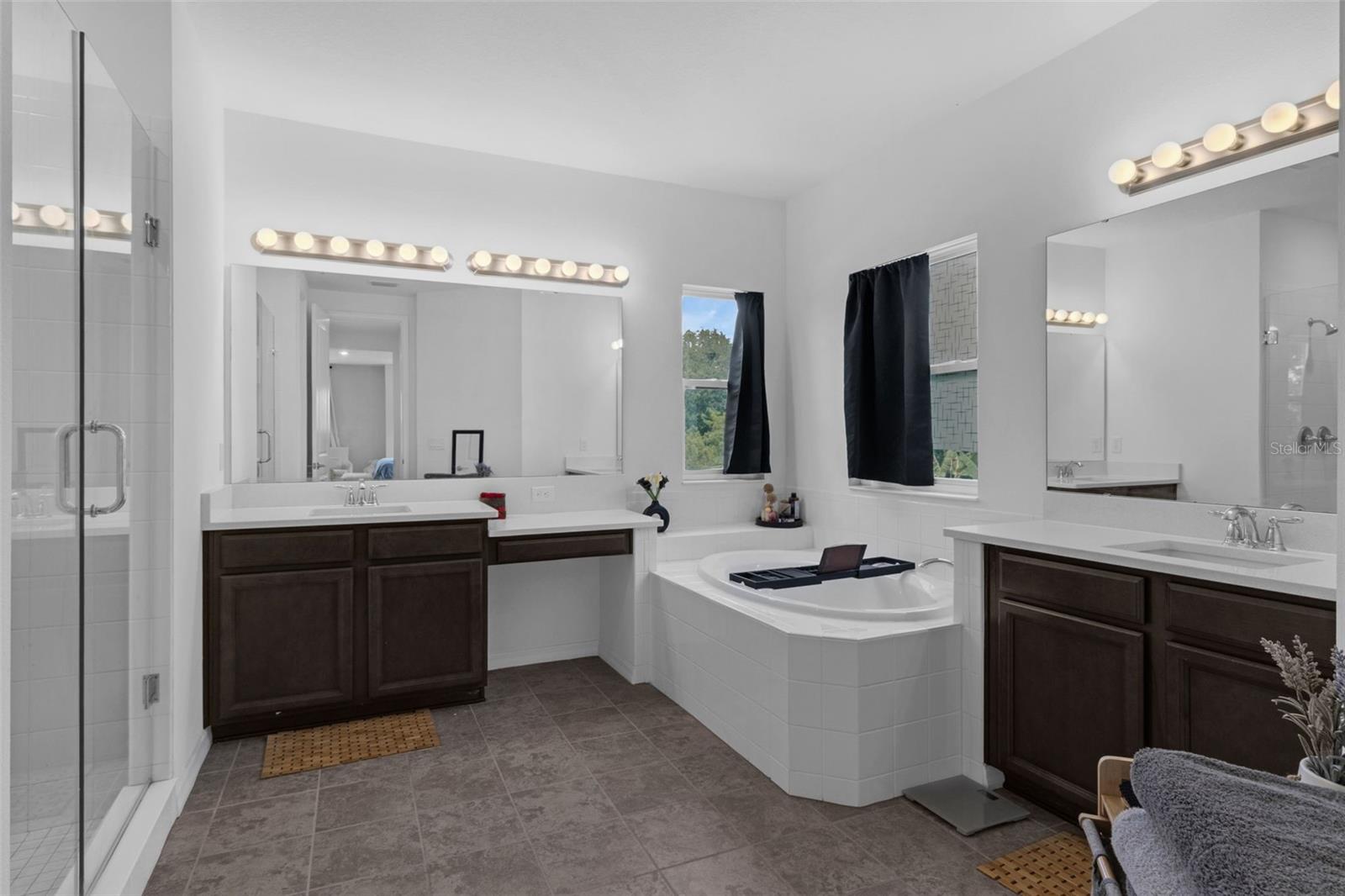 BELLALAGO PH B-2 - Residential