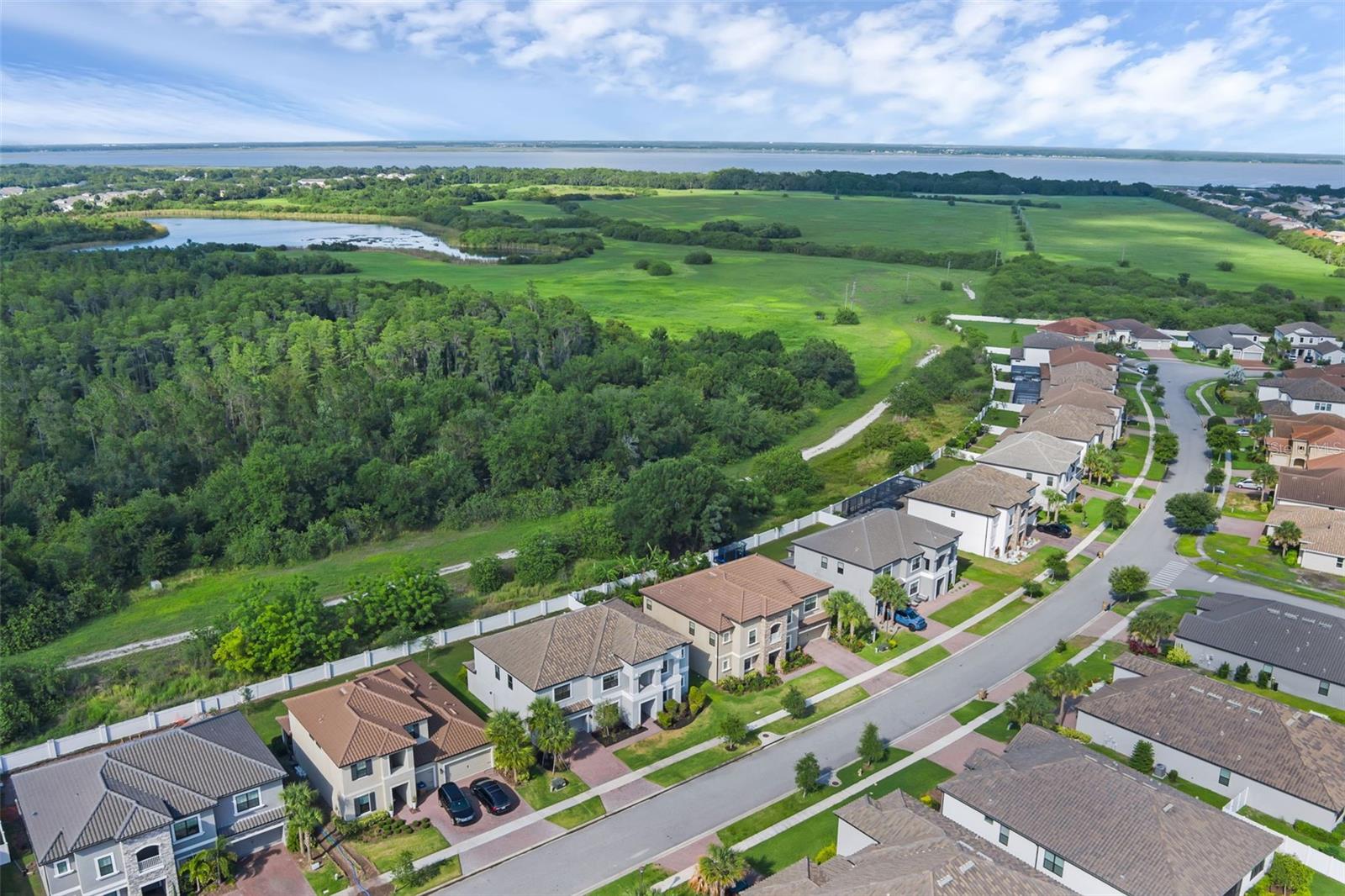 BELLALAGO PH B-2 - Residential