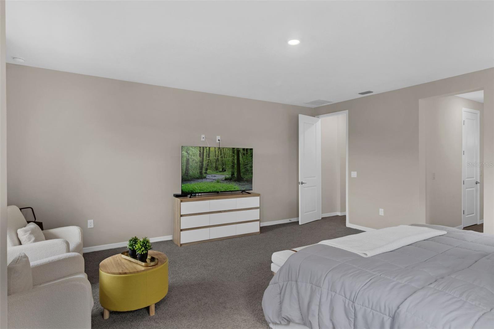 BELLALAGO PH B-2 - Residential