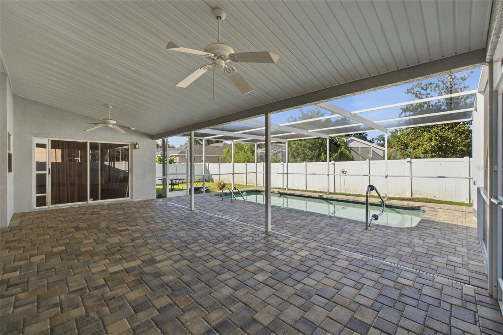 SOUTHERN OAKS - Residential