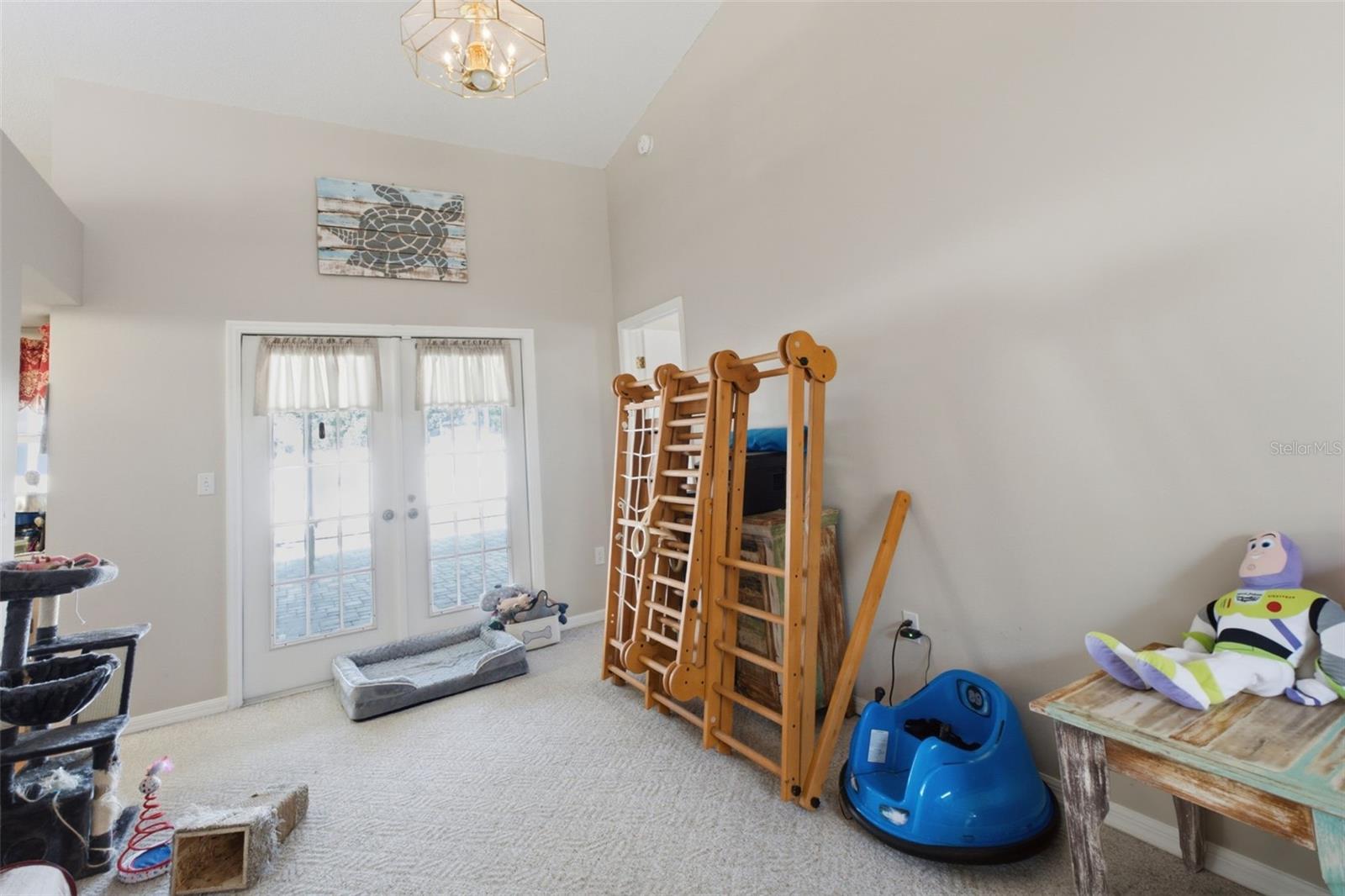 SOUTHERN OAKS - Residential