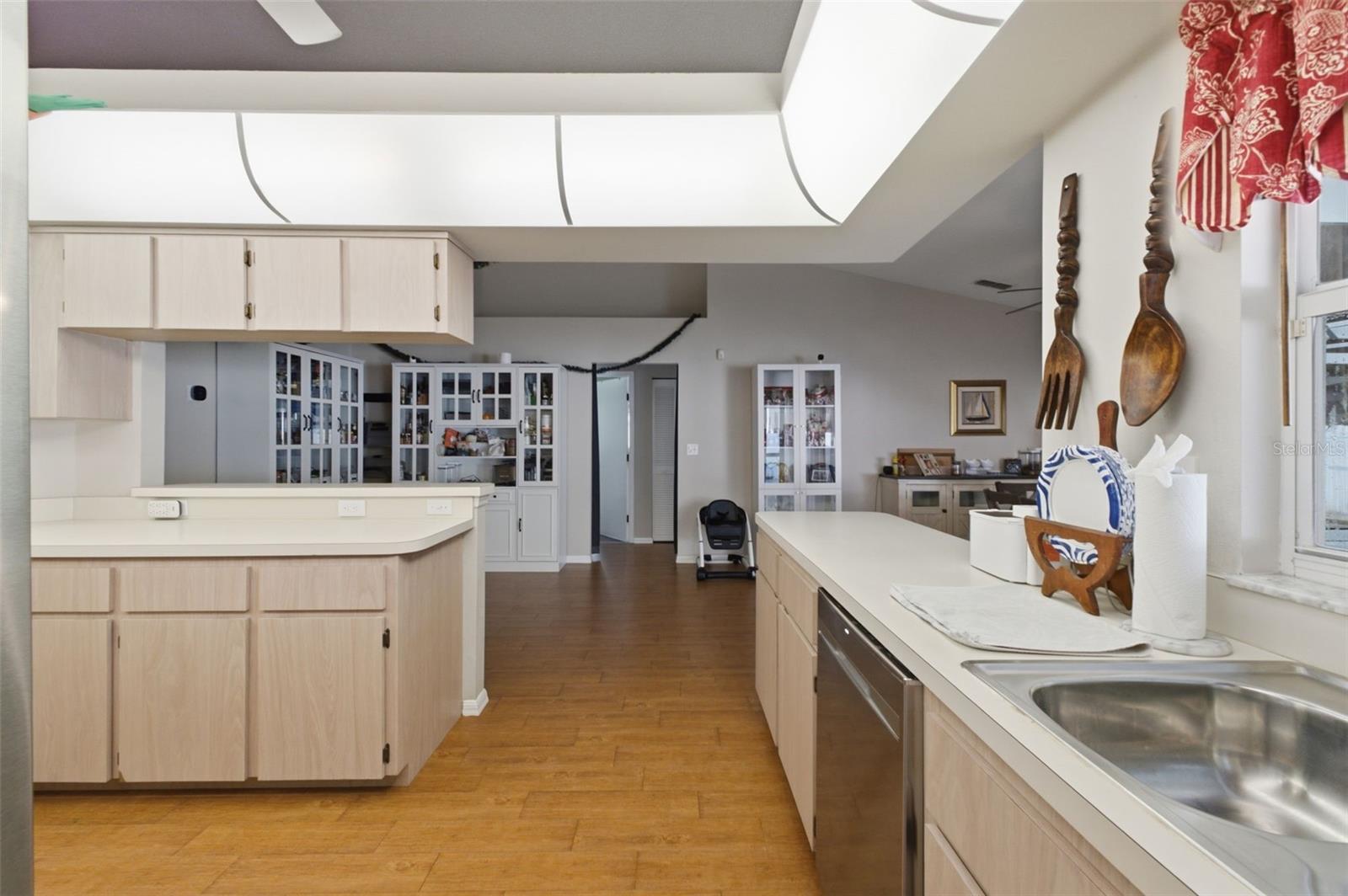 SOUTHERN OAKS - Residential