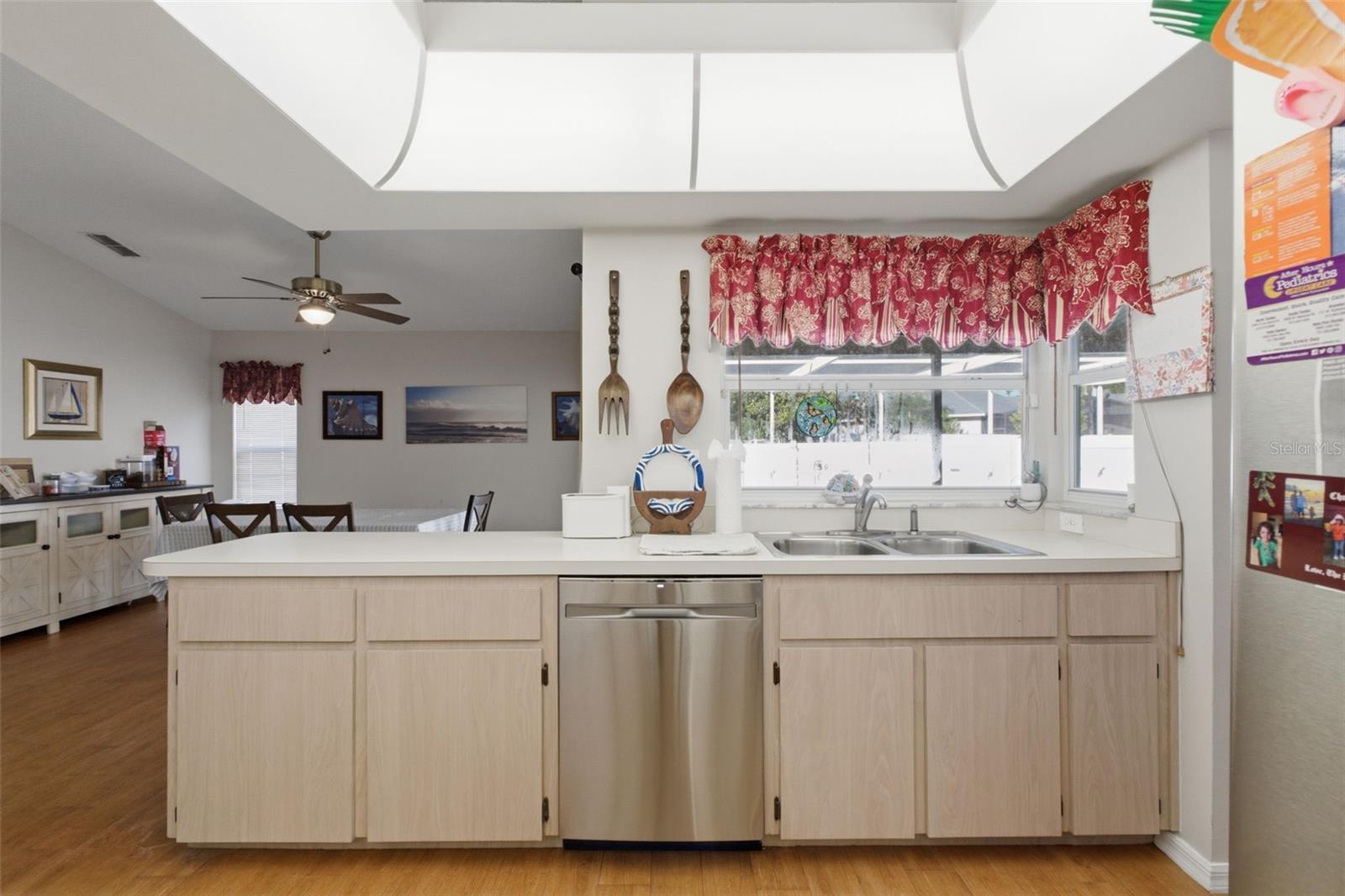 SOUTHERN OAKS - Residential