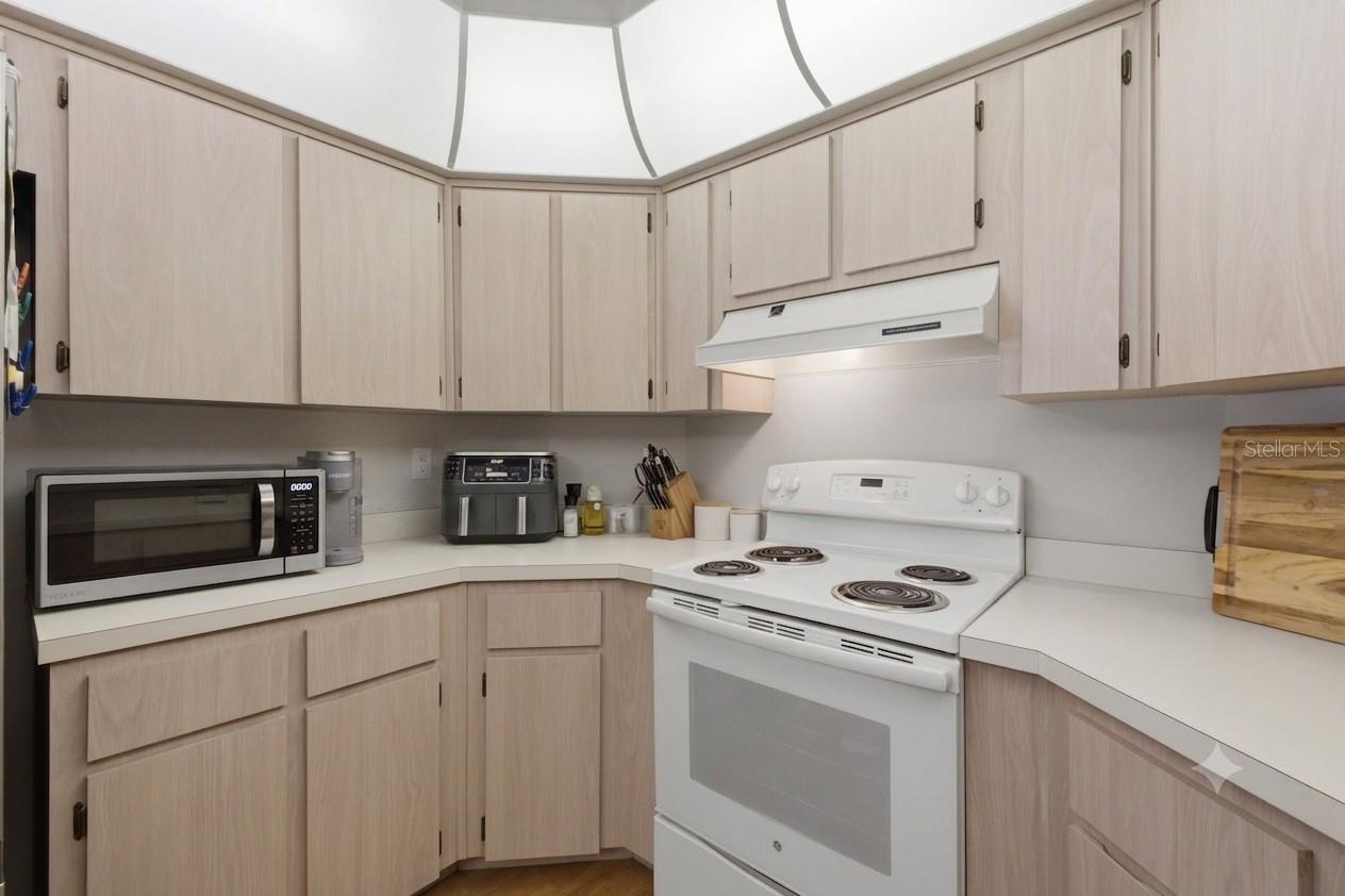 SOUTHERN OAKS - Residential